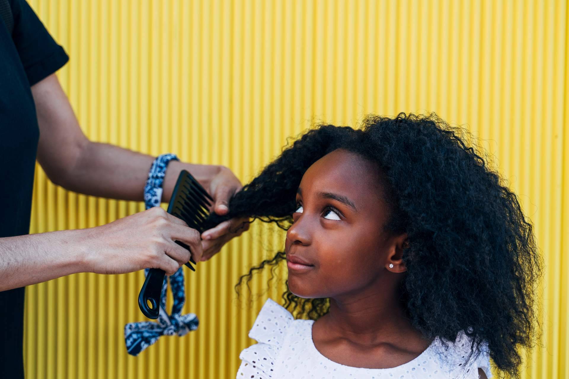 Sofía Black y el cuento infantil acerca del cabello afro y rizado