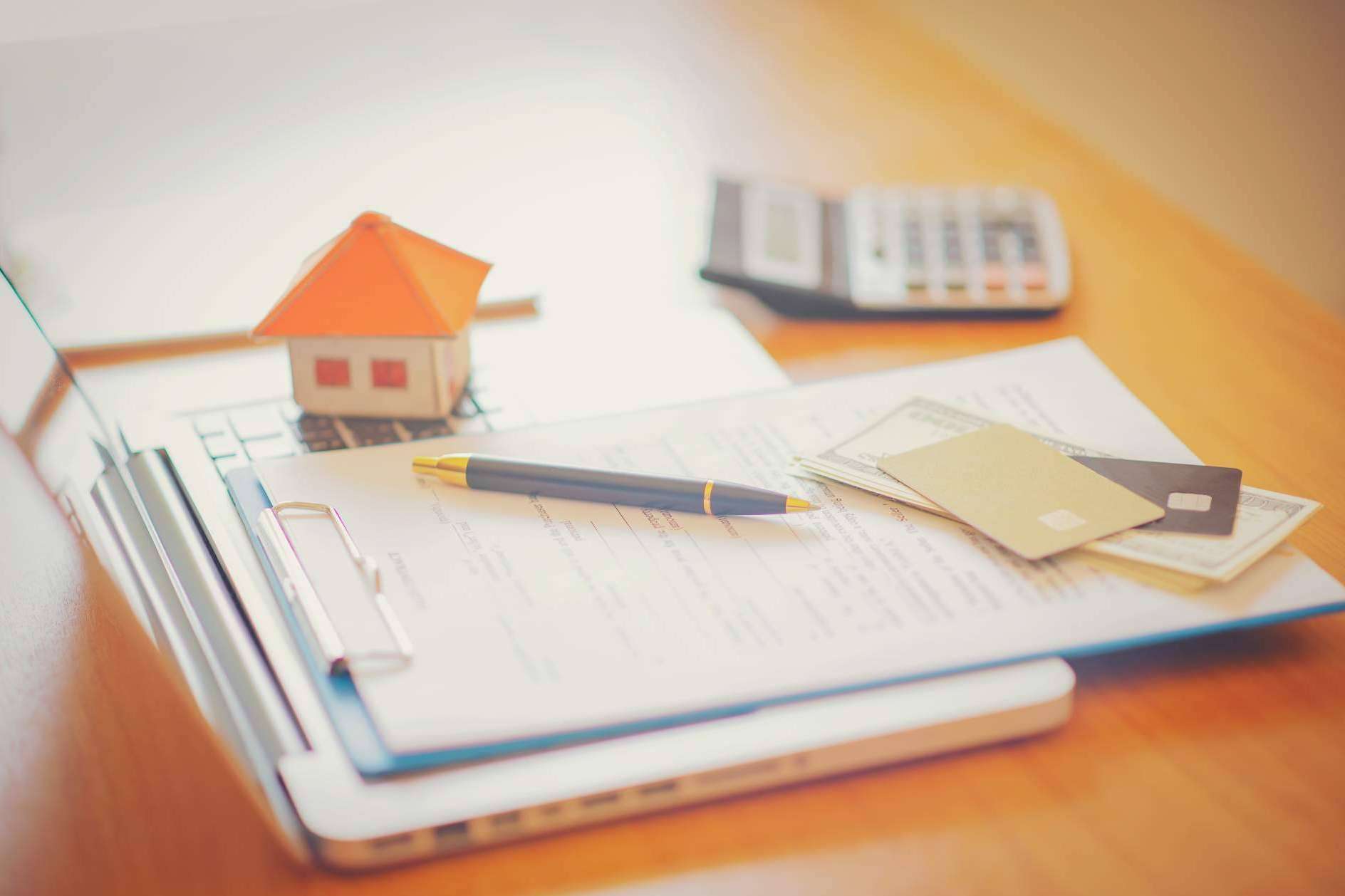 Acerca del contrato de ejecución de obra según la Ley de Propiedad Horizontal, por Bazán Abogados