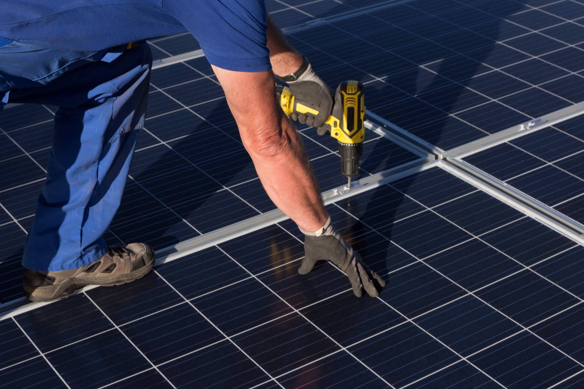 Las estructuras metálicas para placas solares, ¿por qué son importantes?