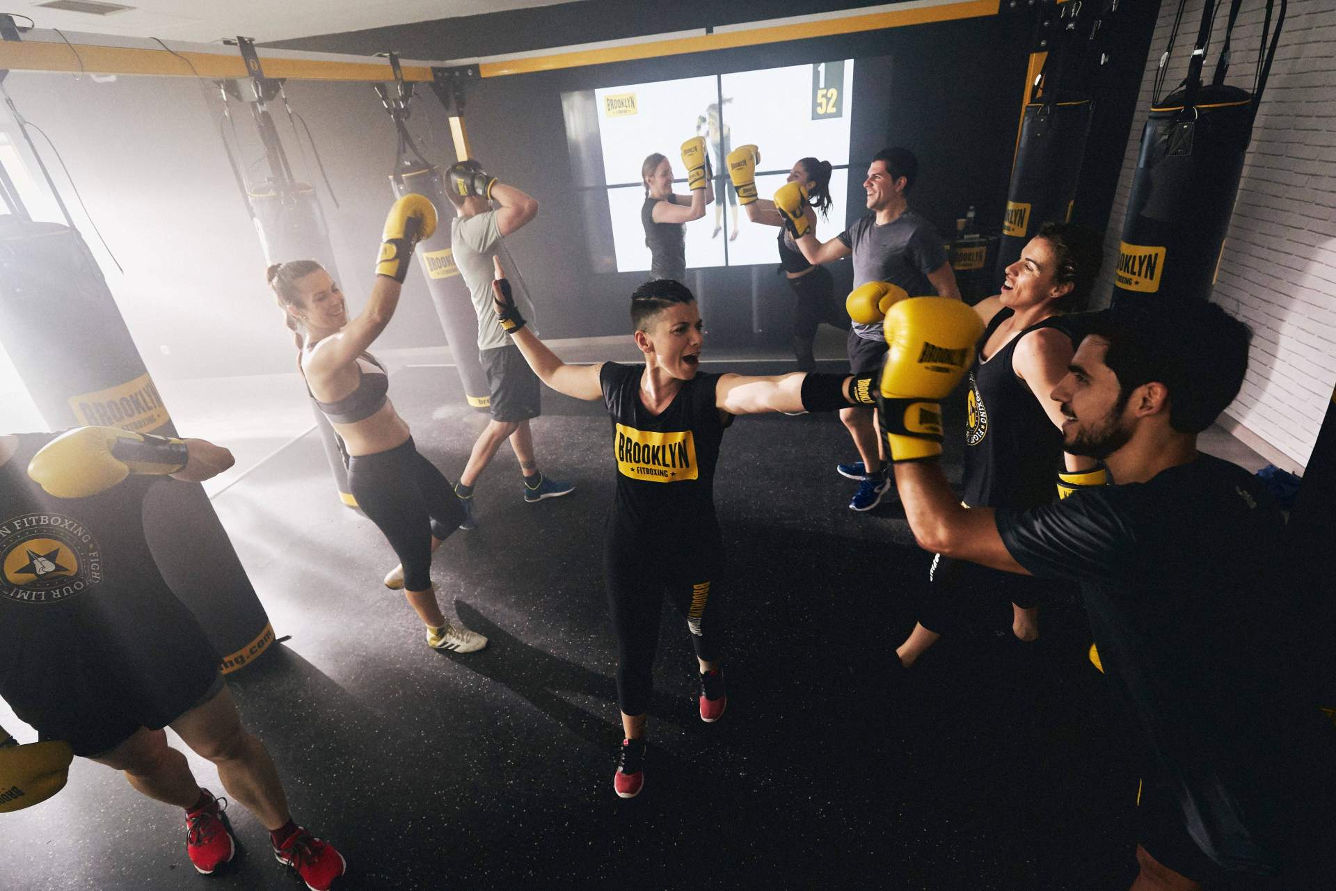 Quienes no tienen tiempo de ir al gimnasio puede encontrar la solución en Brooklyn Fitboxing