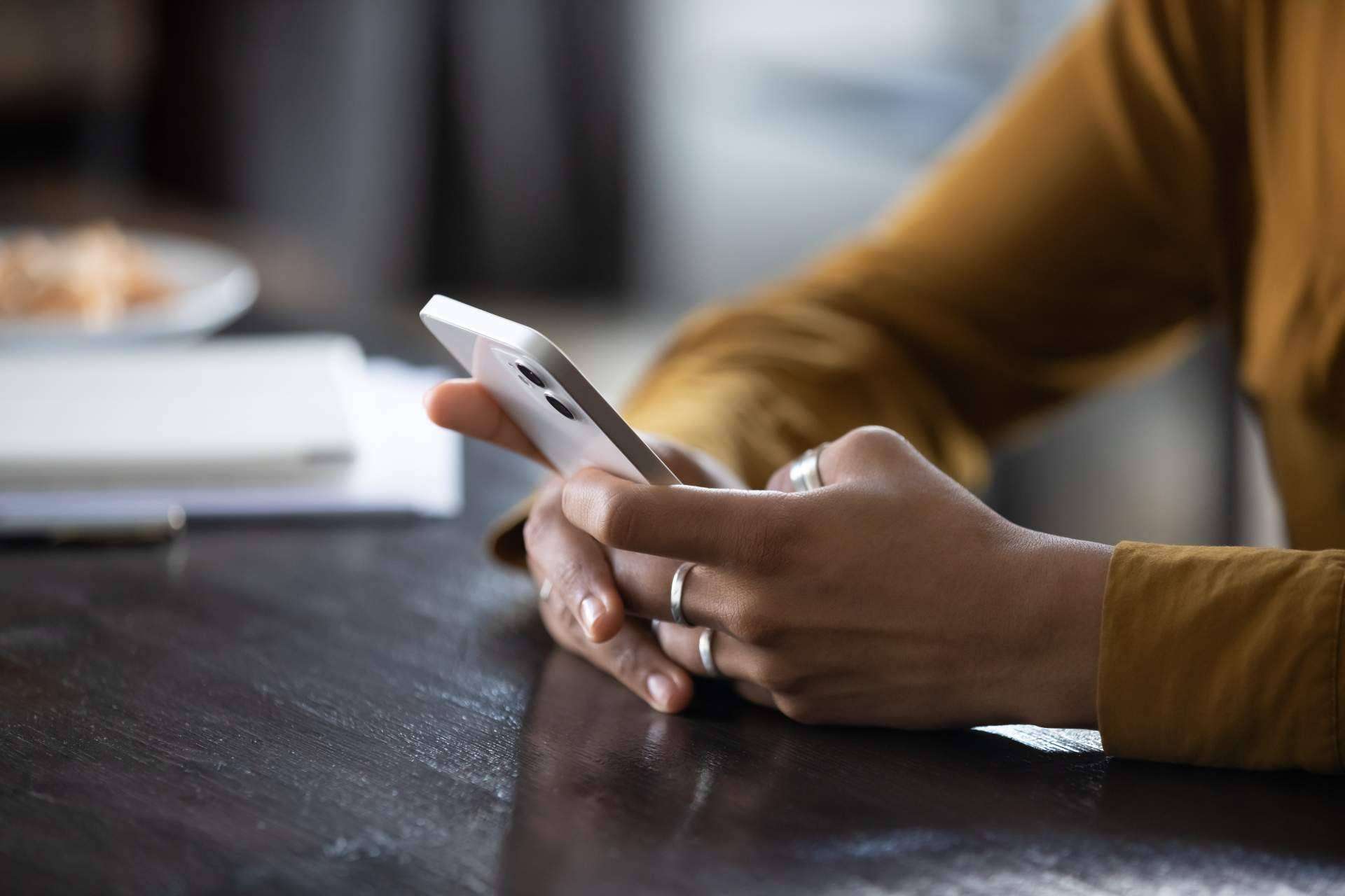 Optimizar la conexión entre un creador de contenido y los usuarios de una marca a través de MCR-Agency