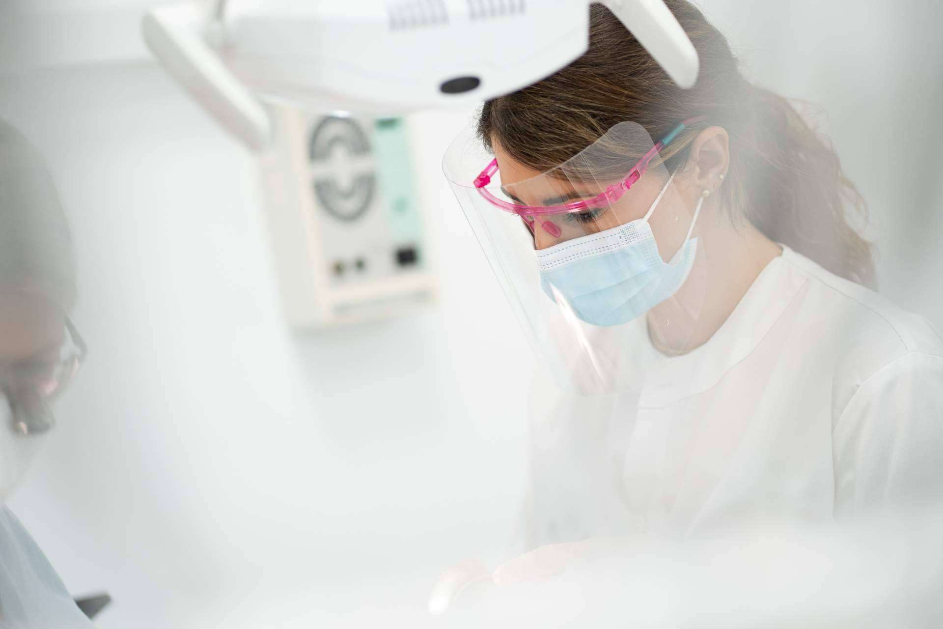 ¿Qué relación tienen la apnea del sueño y la salud dental?