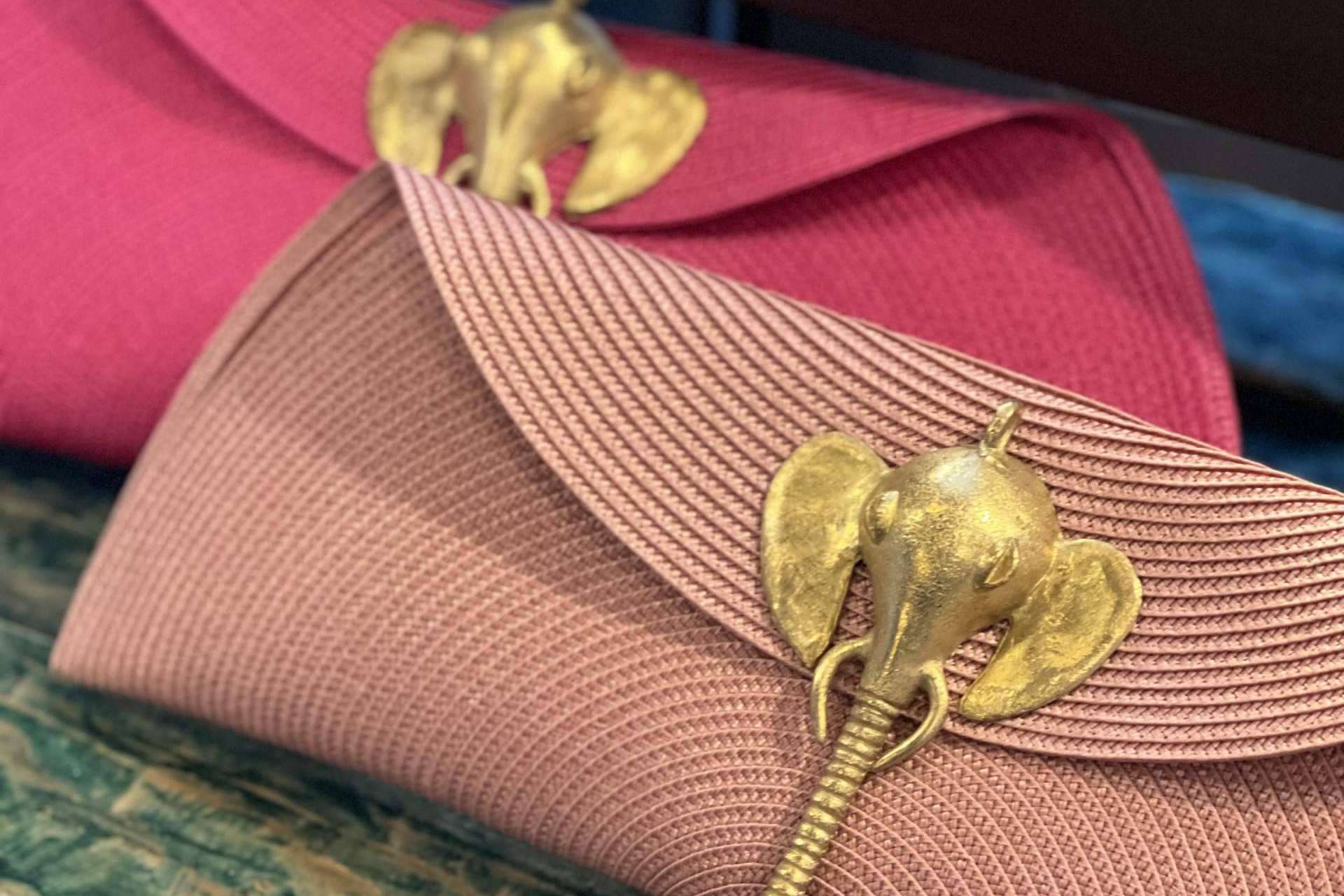 Los bolsos versátiles de Carmen Fernández Complementos