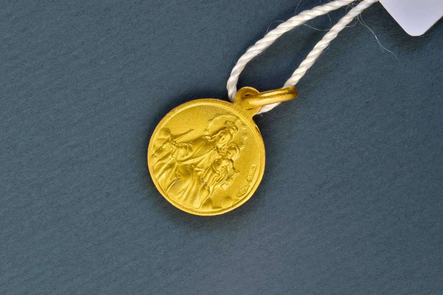 El Rubí Joyeros y su catálogo de medallas de oro