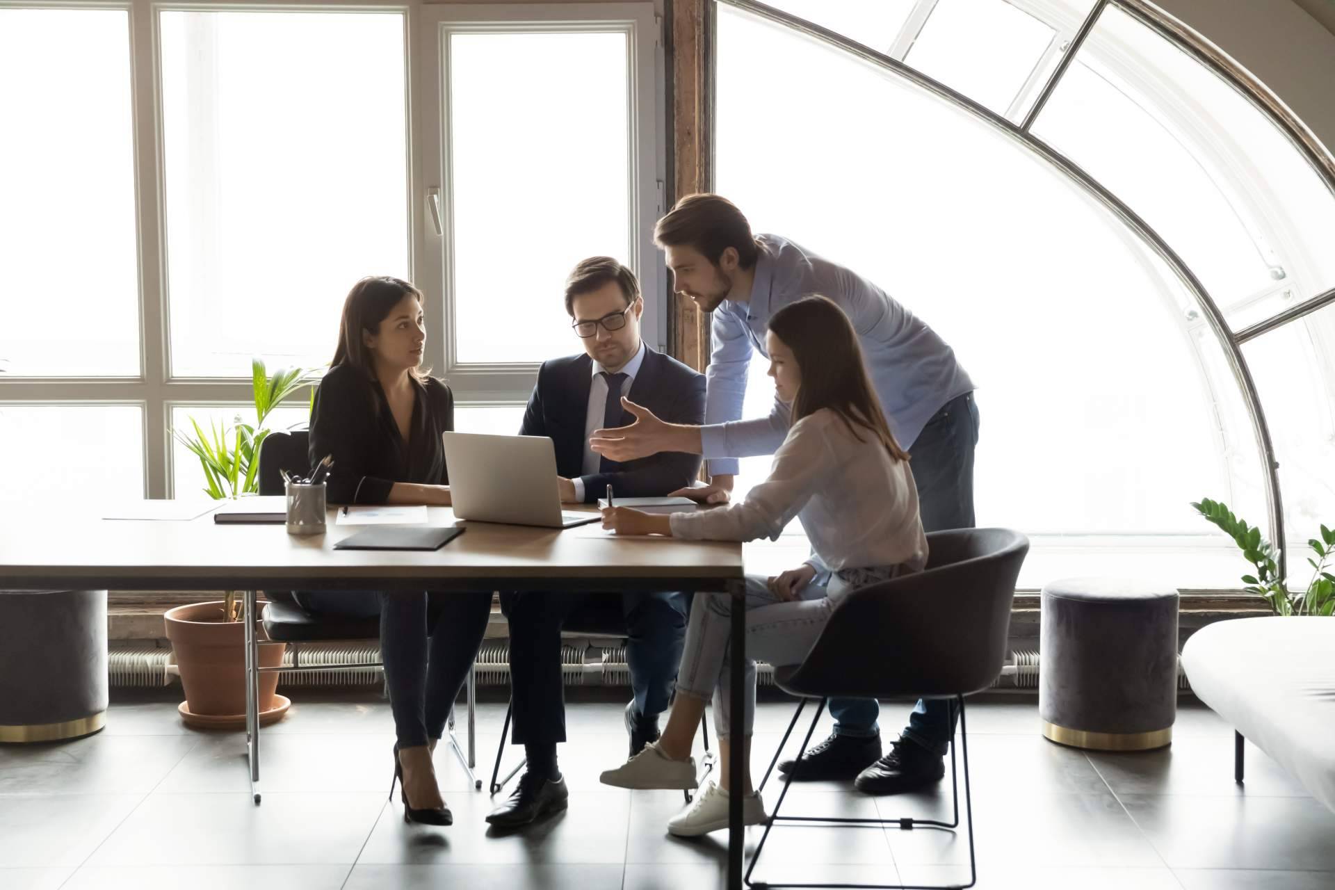 La estrategia de marketing digital es clave para influir en las ventas online, con iEmpresa