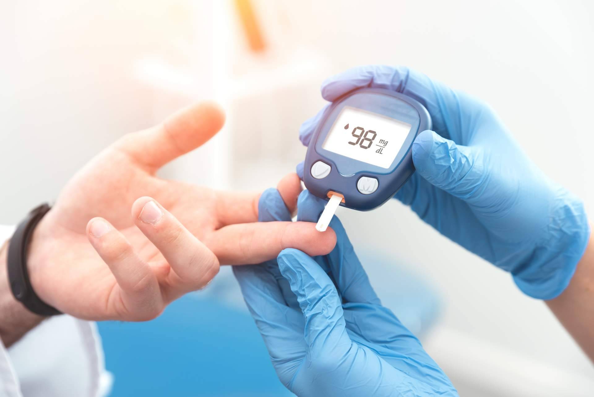 ¿Qué accesorios debe tener a mano un paciente con diabetes?