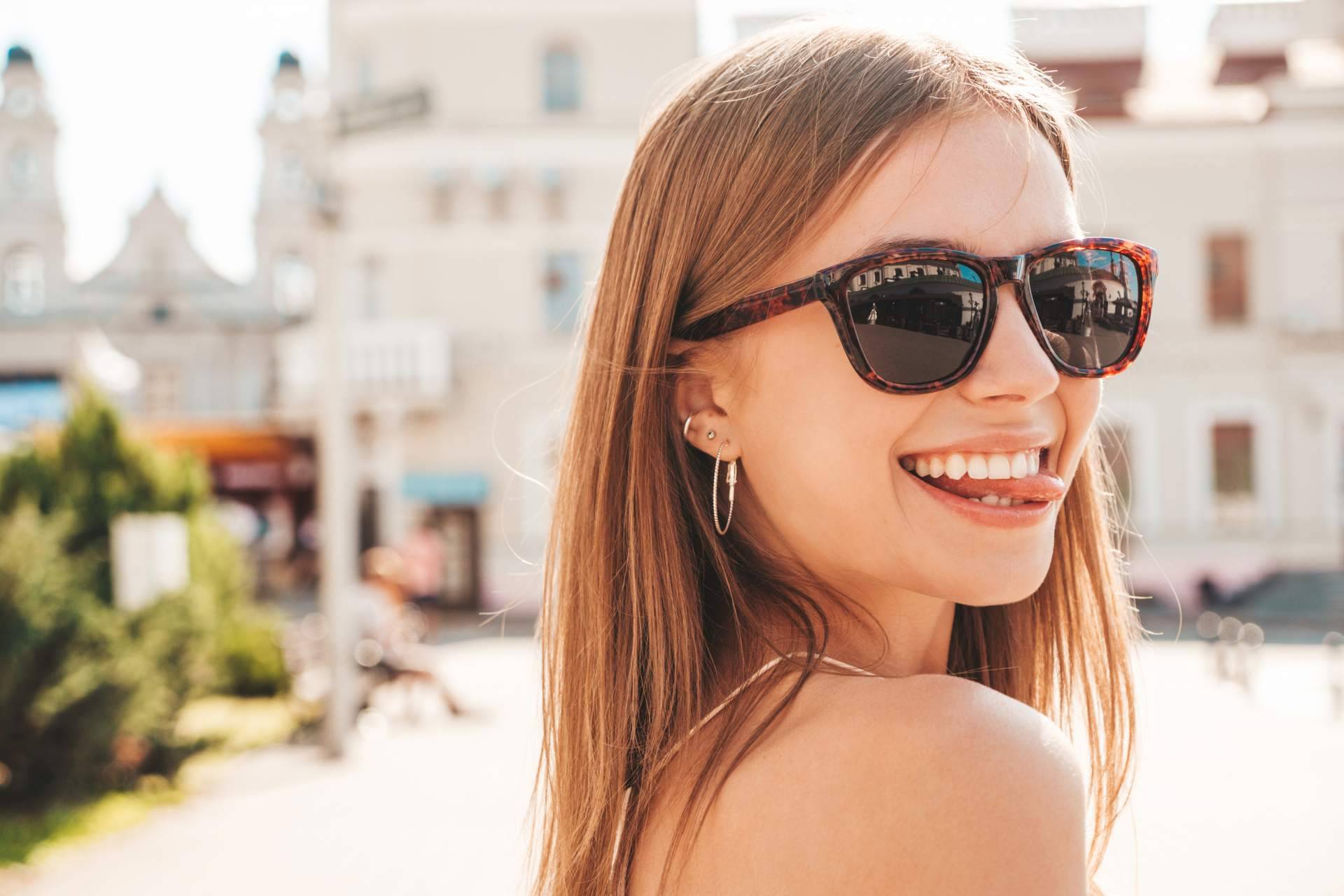 Las nuevas gafas de sol de la firma Hanley están fabricadas con TR90 y acetato