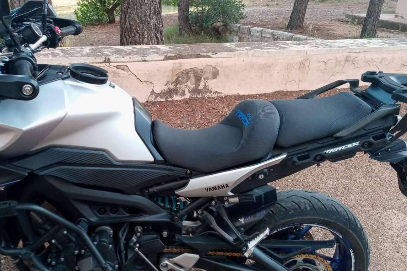 La importancia de un asiento de moto cómodo para viajar, por JM-FUNDAS