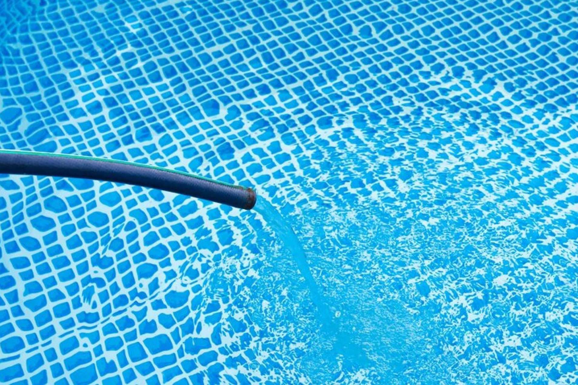 ¿En qué momento se debe poner agua nueva a la piscina?, por JuJuJu Aquacenter