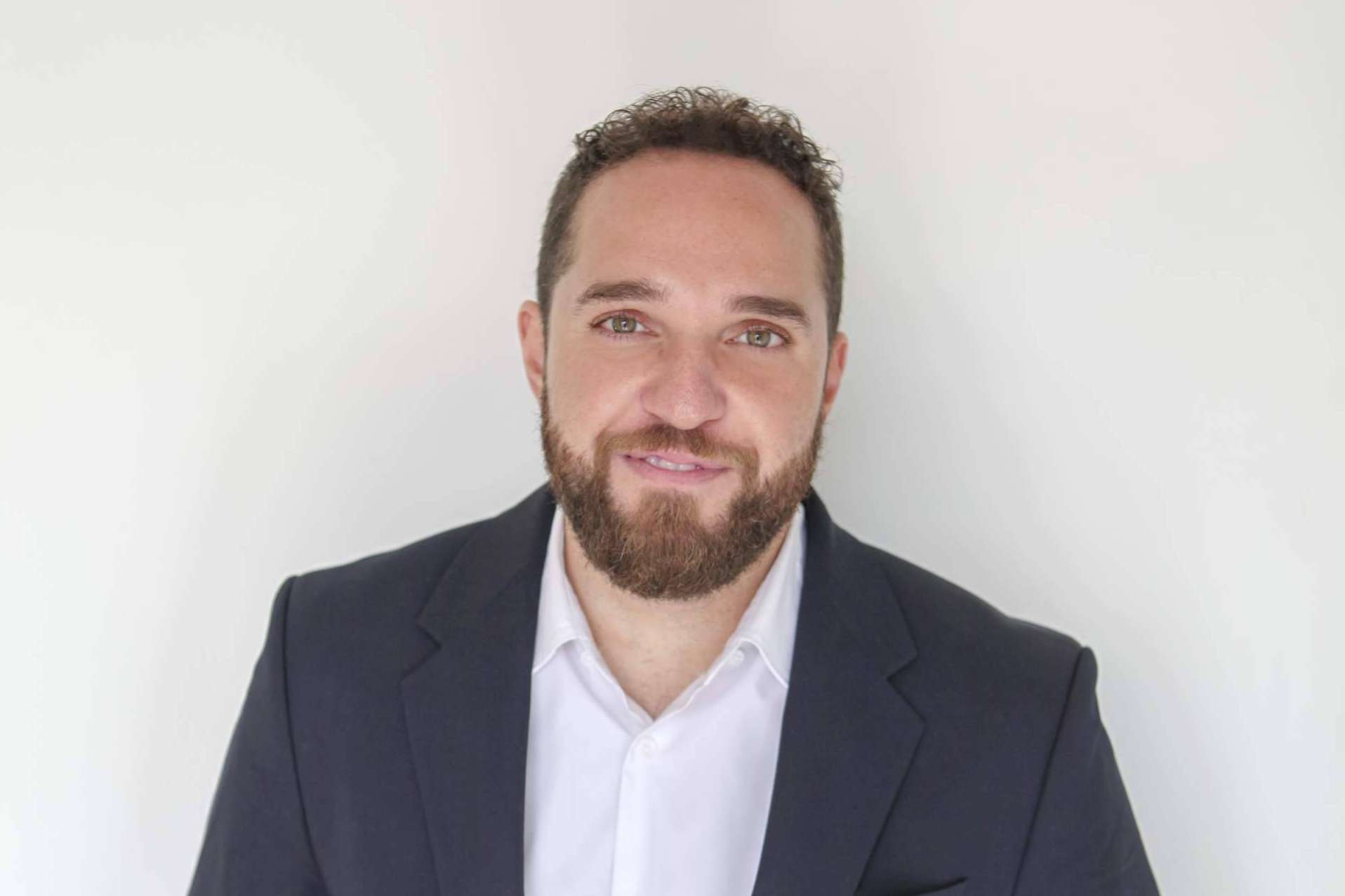 Congreso internacional IntelCon 2022 con el destacado ponente Mikel Rufián