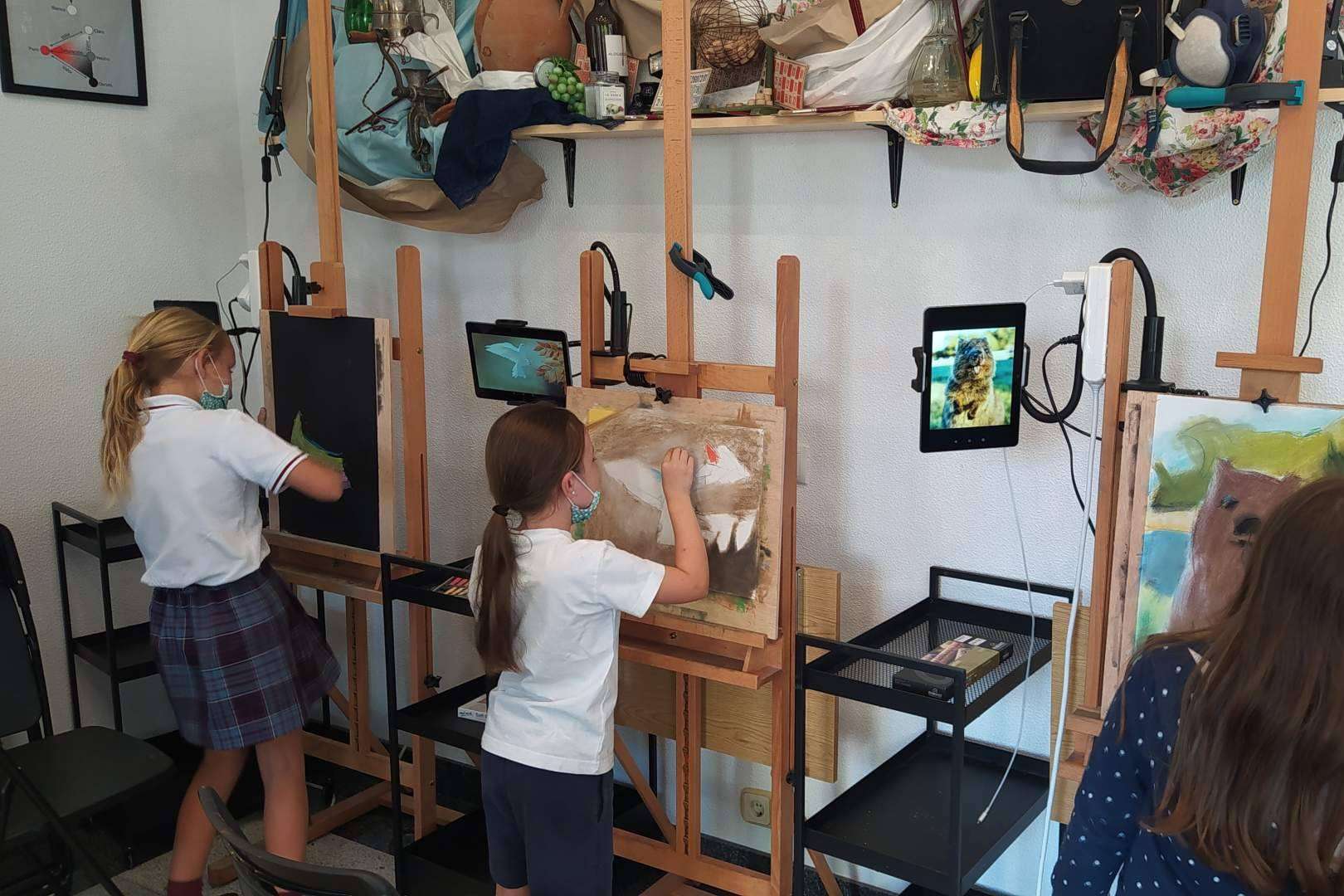 Estudio Ilógico ofrece clases de pintura y dibujo como extraescolar para niños