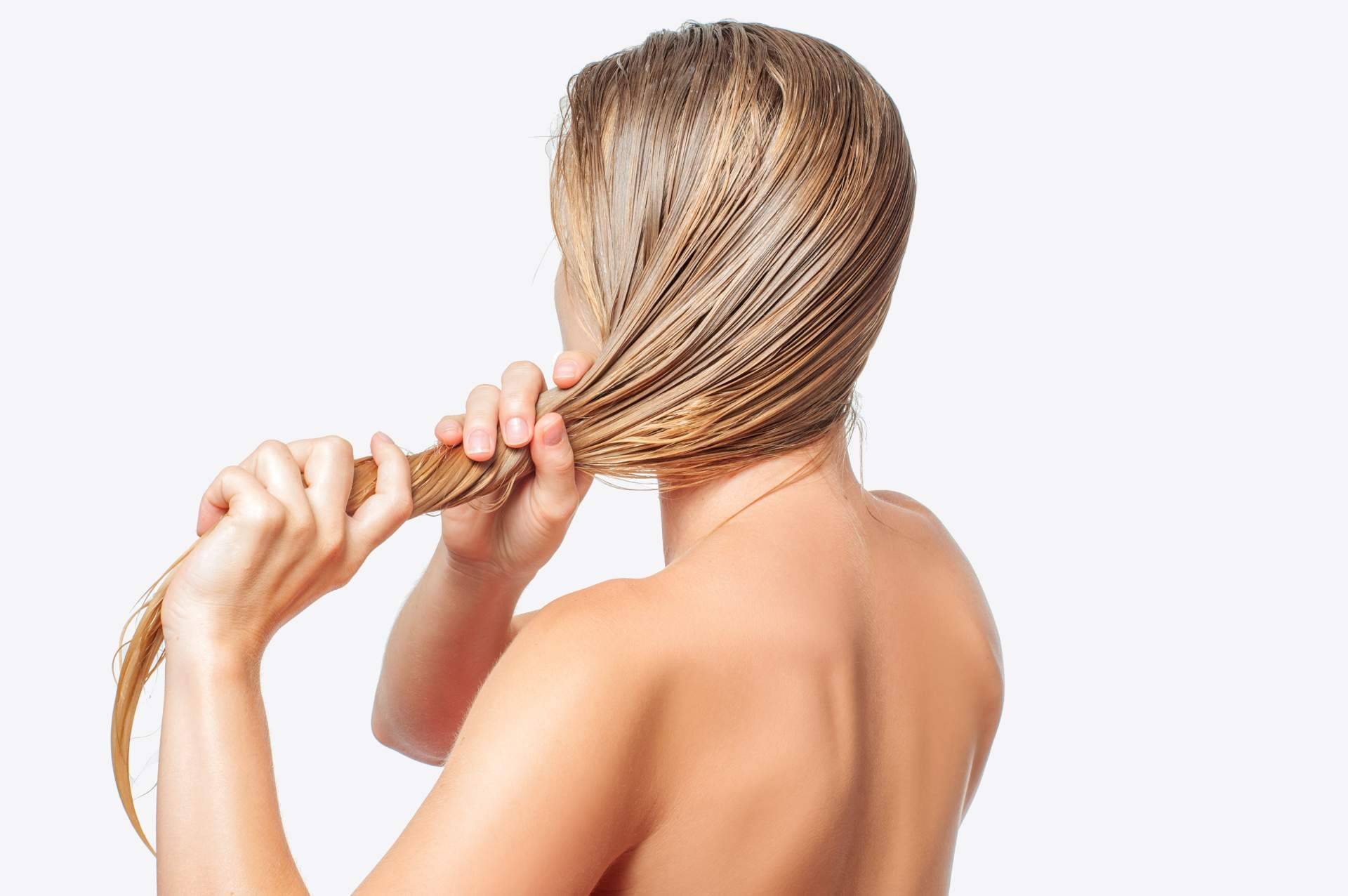 Tratamiento Luminoil de Elgon consiste en un tratamiento exprés de hidratación para el cabello usado en los salones profesionales de peluquería