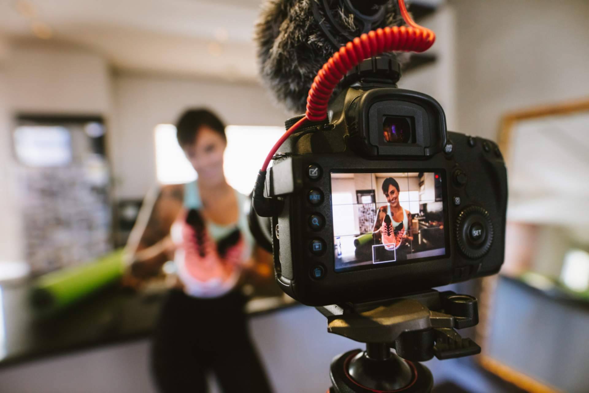 Una estrategia al alza es el influencer marketing, por AgeWorld