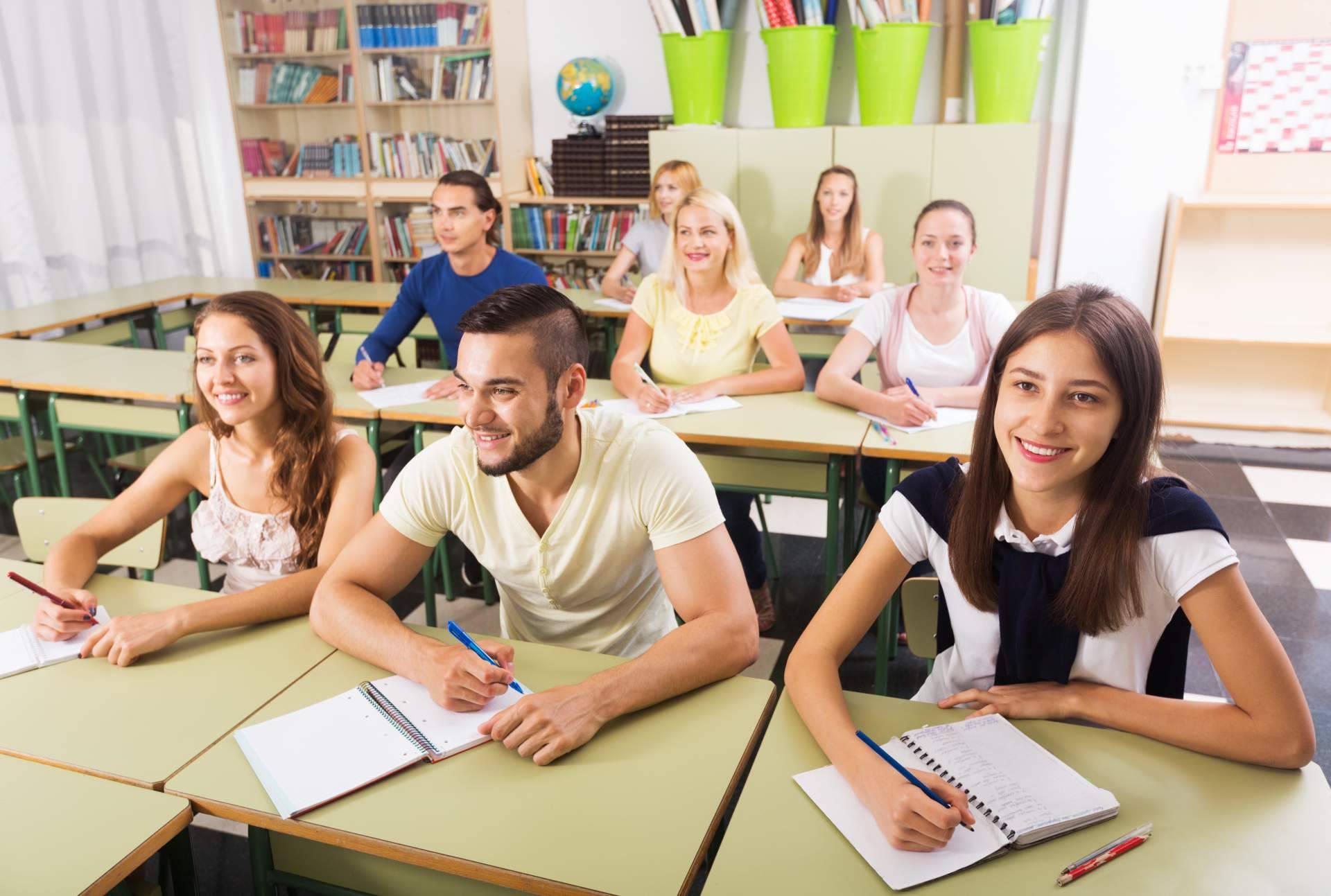 Cuáles son las 10 ventajas de preparar directamente un examen oficial de inglés en lugar de estudiar inglés general