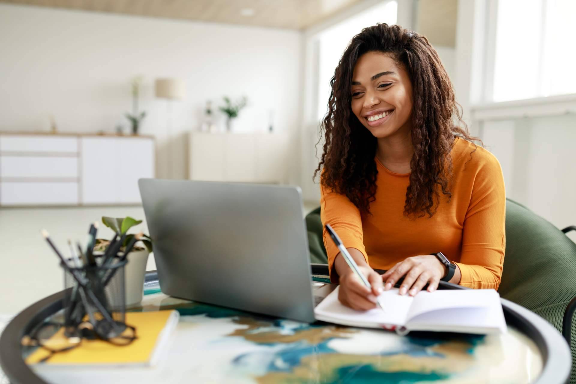 Conseguir el certificado de persona física con Gestiones24
