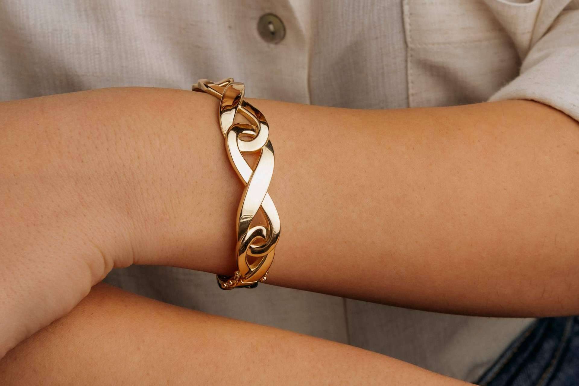 Amplia gama en pulseras de oro de El Rubí Joyeros