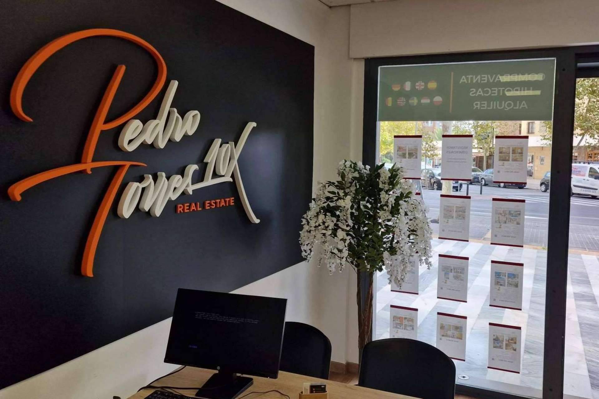 Pedro Torres 10x, la inmobiliaria con nueva oficina que ofrece un servicio cercano al cliente