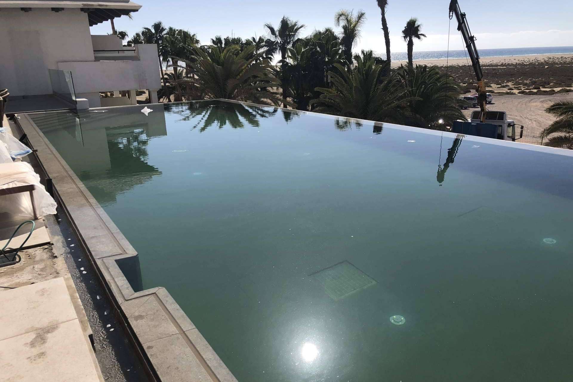 Tratar la estanqueidad de piscinas y depósitos de agua potable de la mano de ClauniCanarias