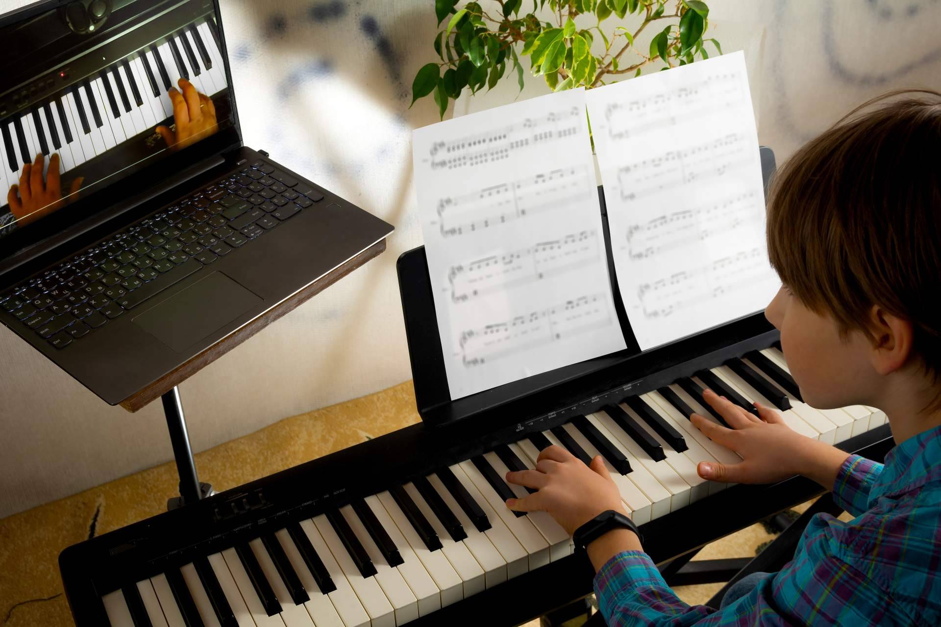 Escuela de Música en Valencia, Llaurí, El Perelló y Fortaleny, Escuela de Música La Clave