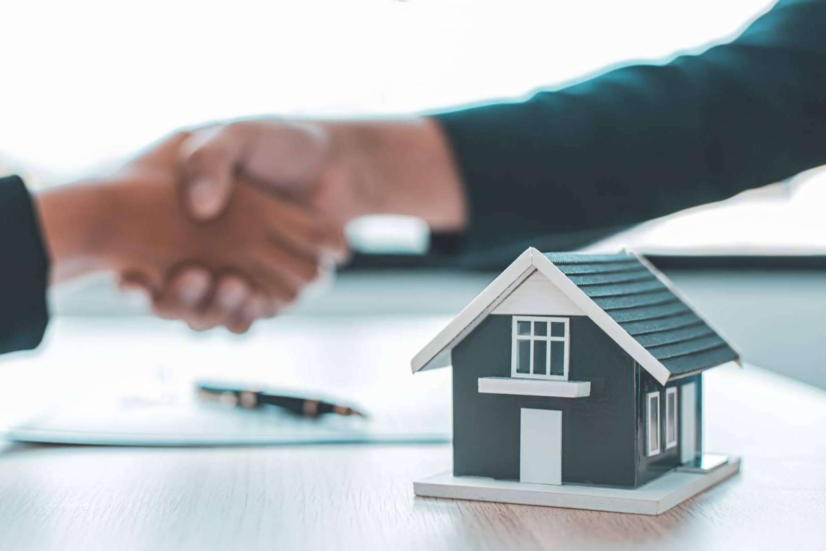 ¿Por qué elegir un agente inmobiliario de confianza?, según La Casa Agency el Clot