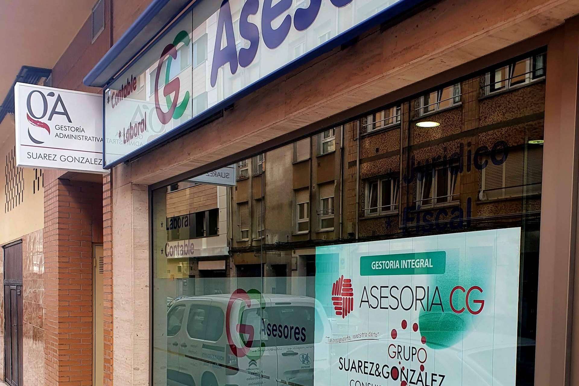 Suárez & González Consultores explica las diferencias entre una asesoría y una gestoría