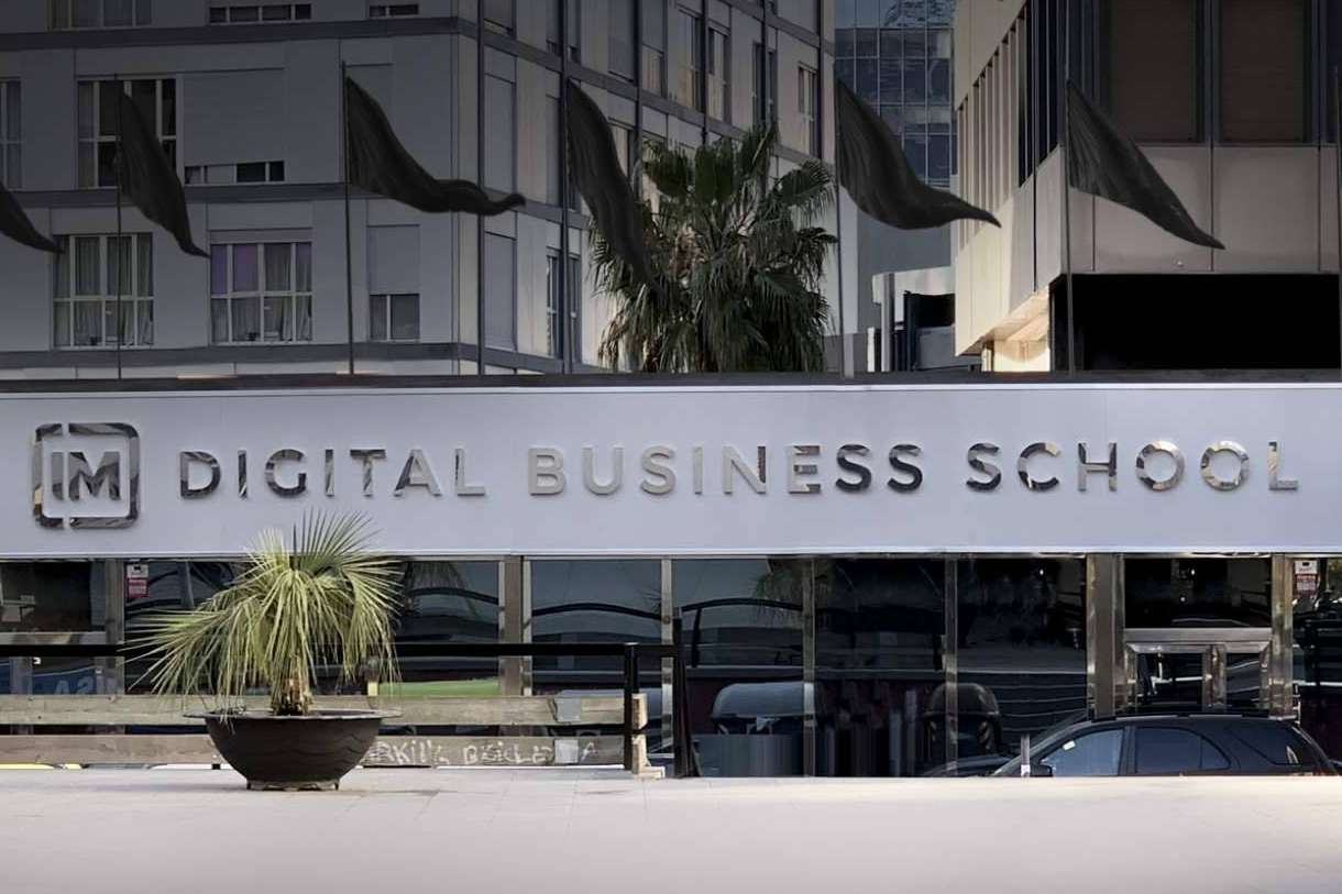 IM Digital Business School es una de las mejores escuelas de negocios digitales
