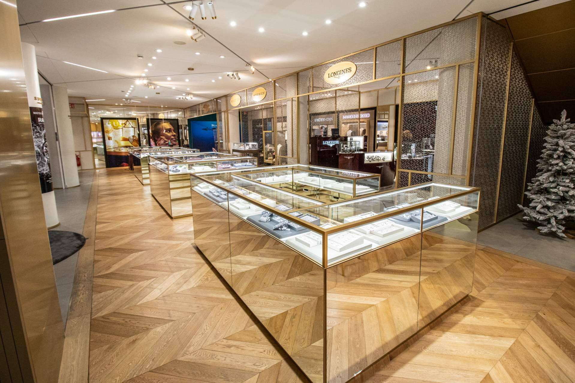 El lanzamiento de la revista de The Embassy Store