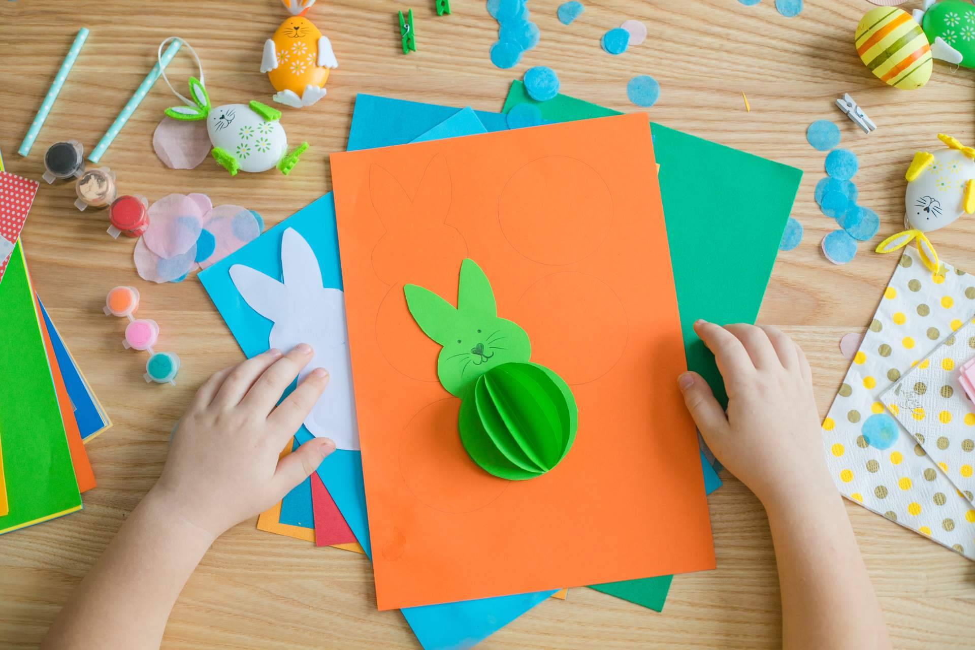 Uno de los mejores regalos para estas navidades son las manualidades, por MaterialEscolar.es
