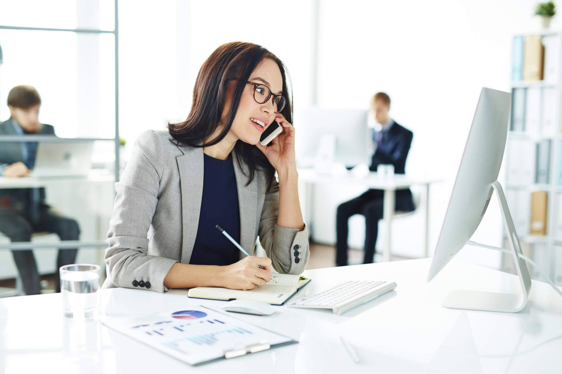¿Cuáles son las ventajas de hacer los trámites de extranjería y contabilidad online?, por Entre Trámites