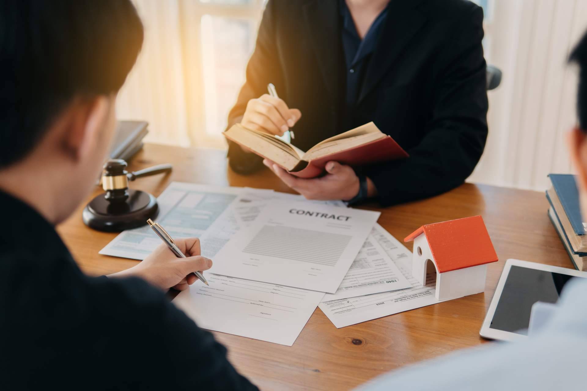 Encontrar la vivienda ideal con la ayuda de un asesor inmobiliario