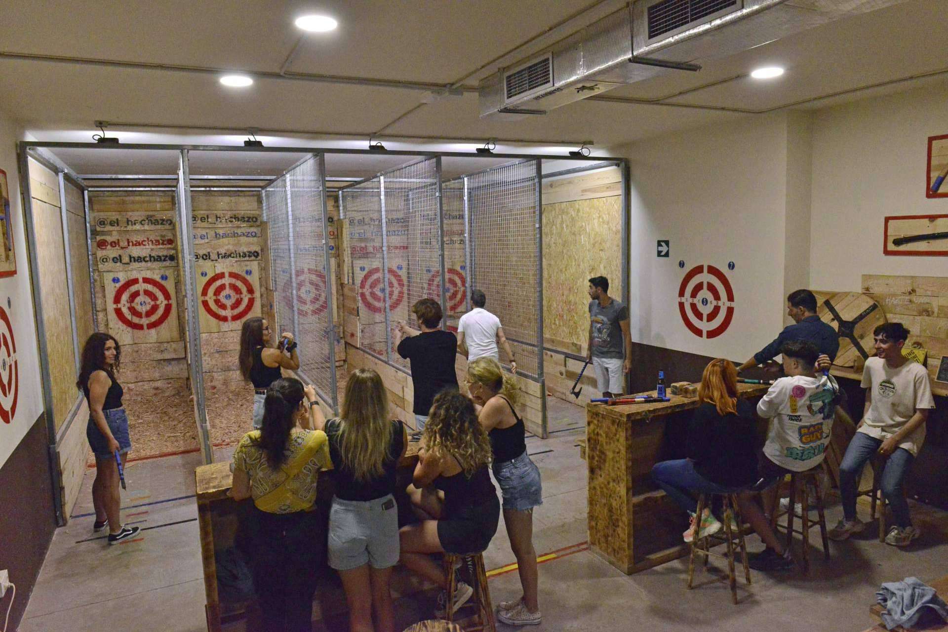 El Hachazo inaugura un nuevo local de ocio en Murcia