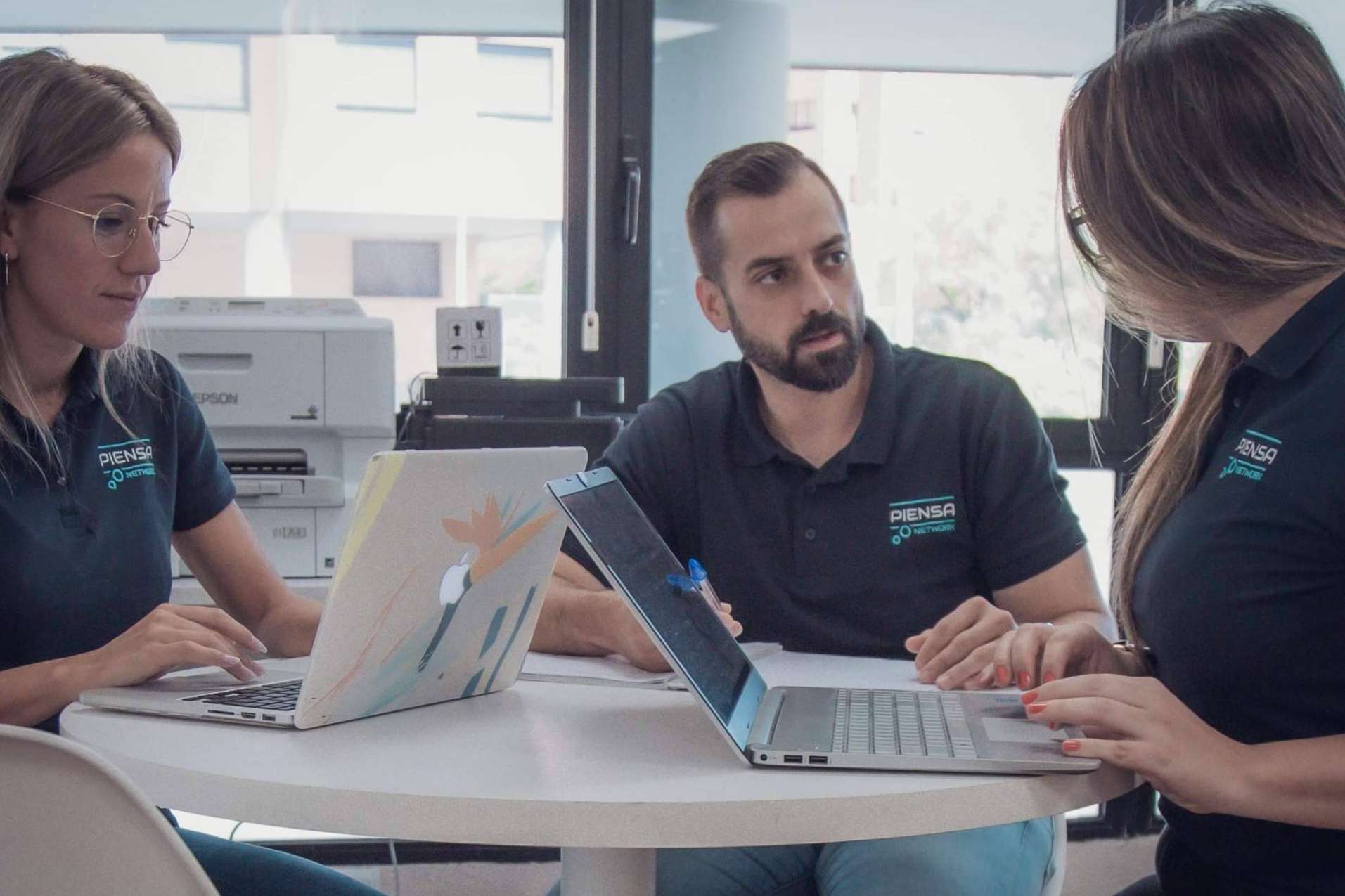 Ahorrar en la línea de móvil con los servicios de Piensa Network