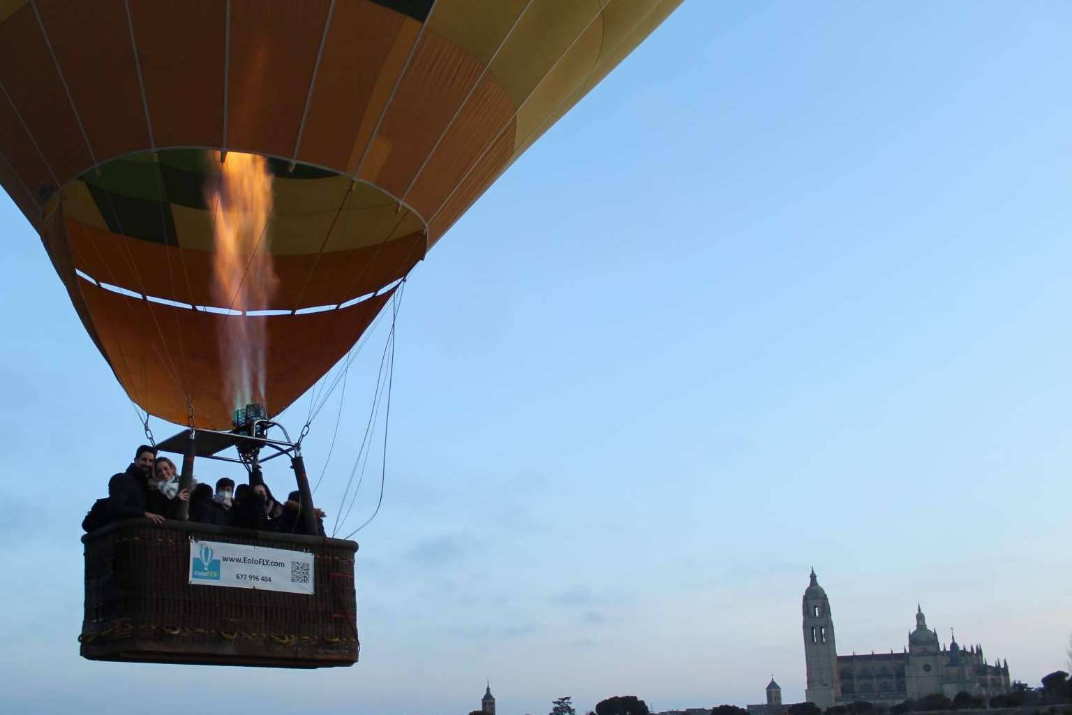 Regalar experiencias únicas como viajes en globo, de la mano de EoloFLY
