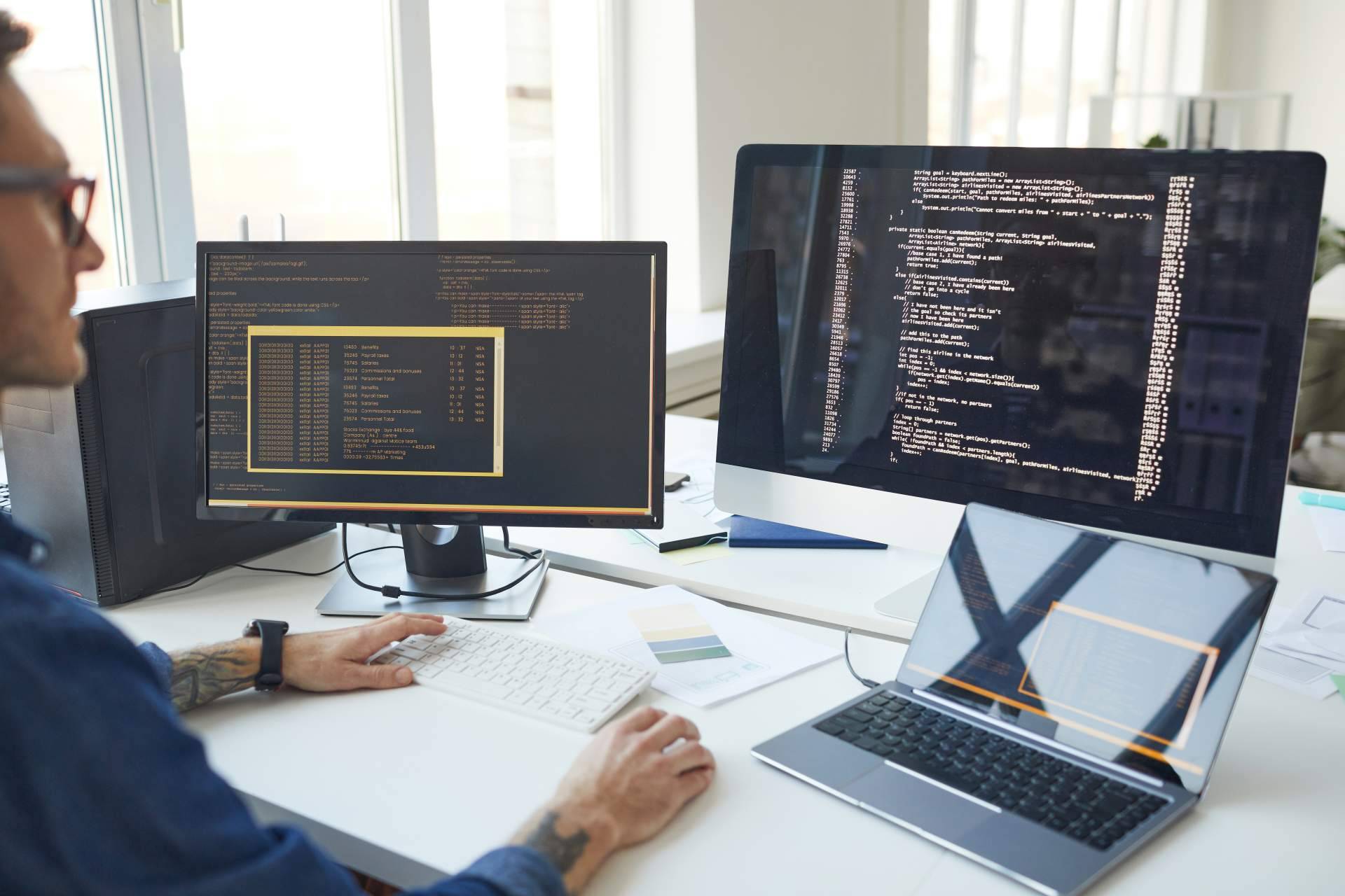 Portátiles y PCs para estudiantes, teletrabajo, compañías y oficinas de gama profesional