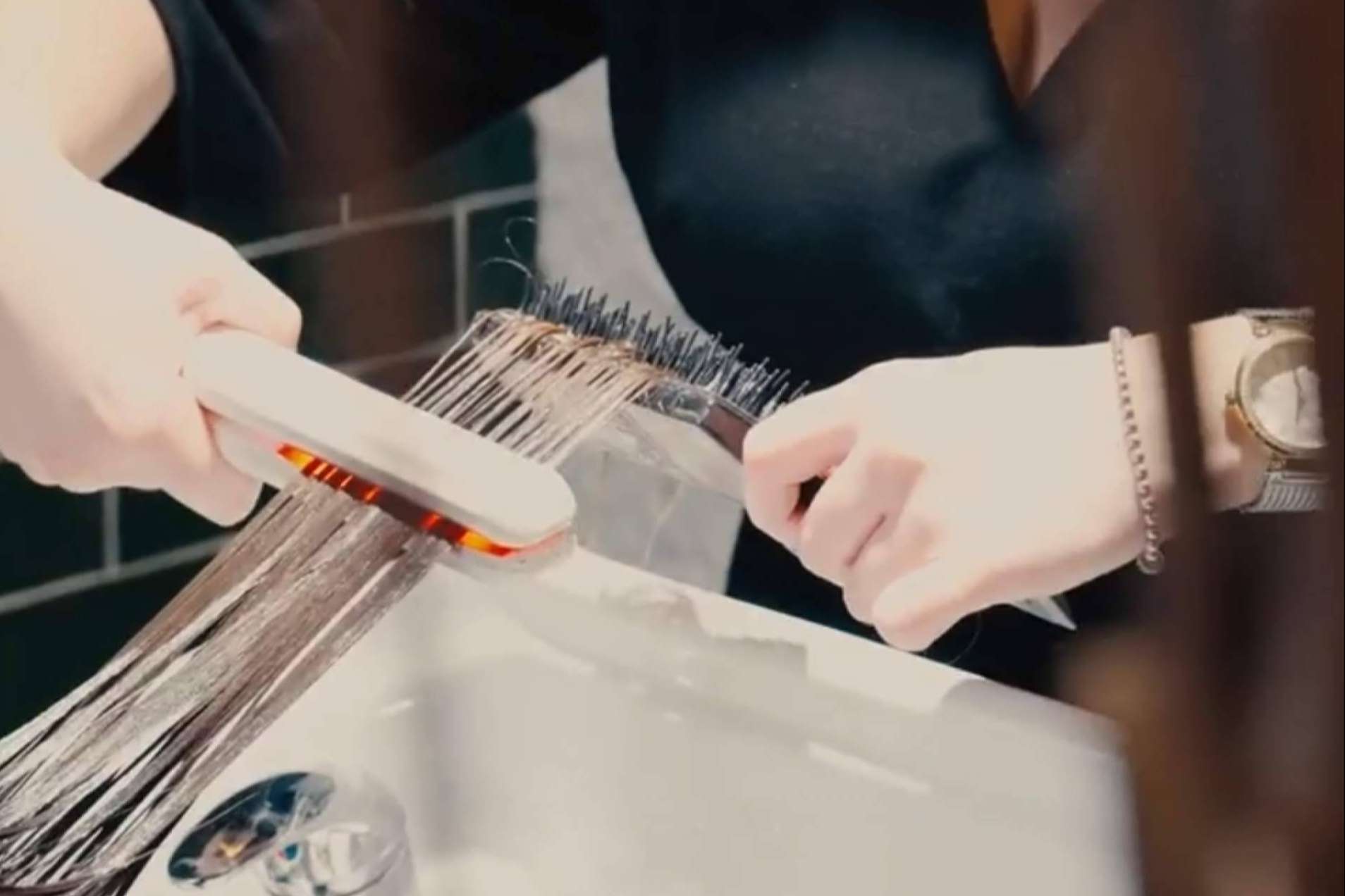 El tratamiento efecto bótox cabello de Level Hair Salon para eliminar el encrespado