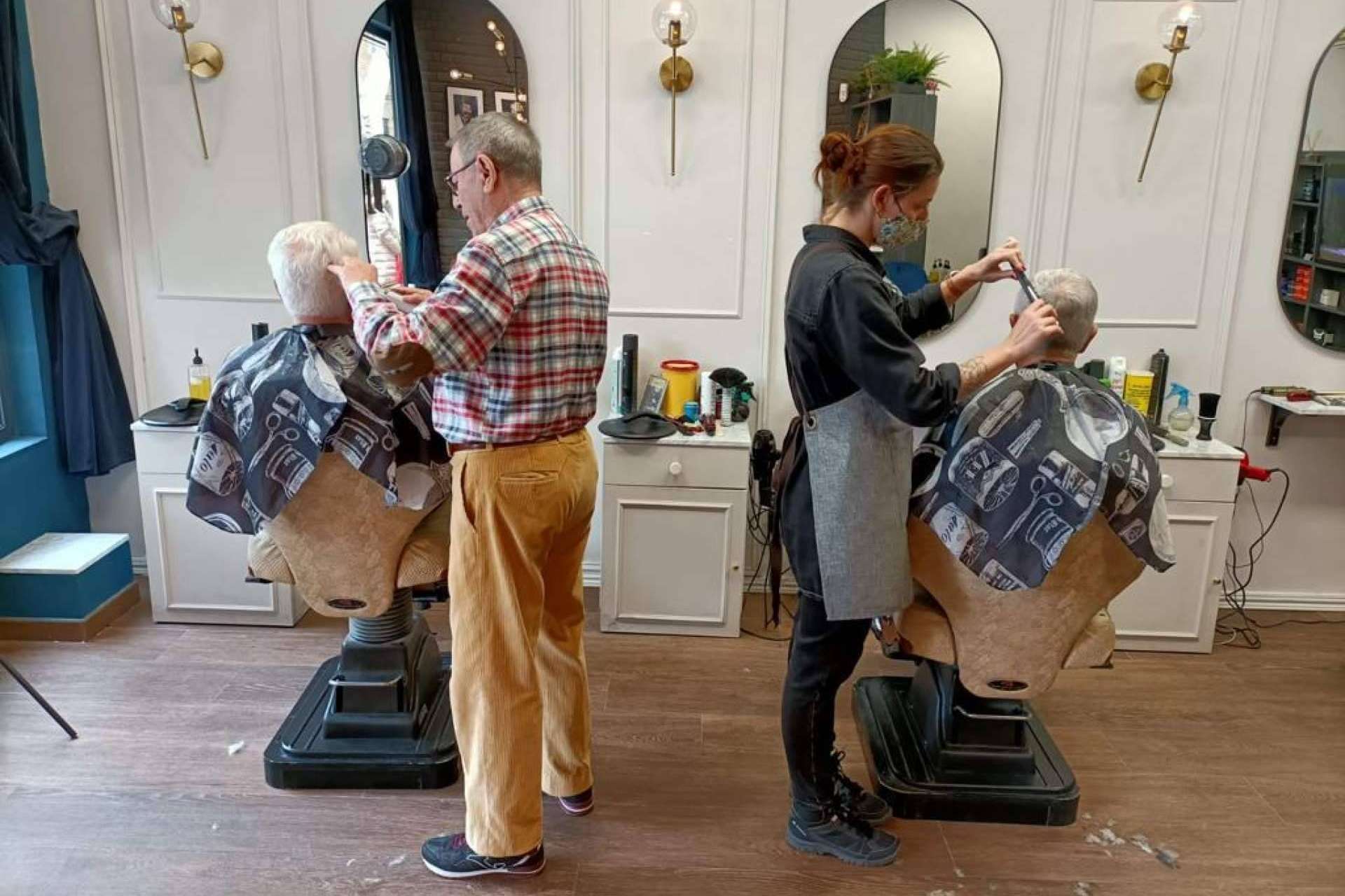 Un servicio especializado en hombres, disponible desde 1976 en la Peluquería Cruz