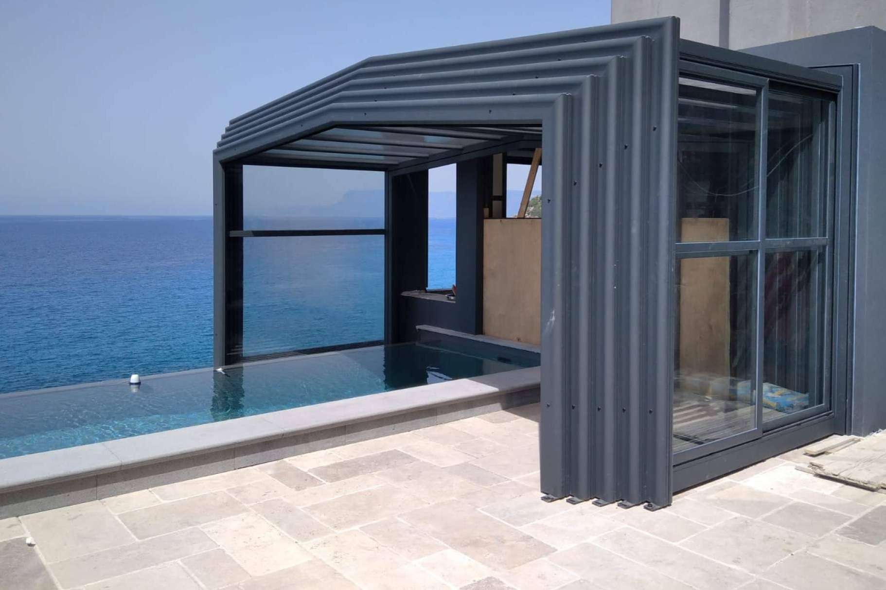 Conseguir excelentes cubiertas para piscinas enterradas, en COVERTTO