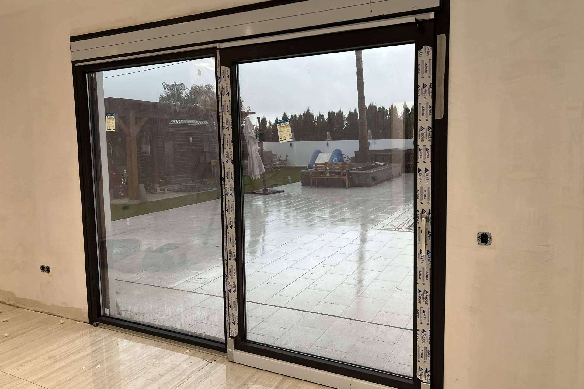 Adquirir ventanas de PVC y aluminio en Grupo del Mader