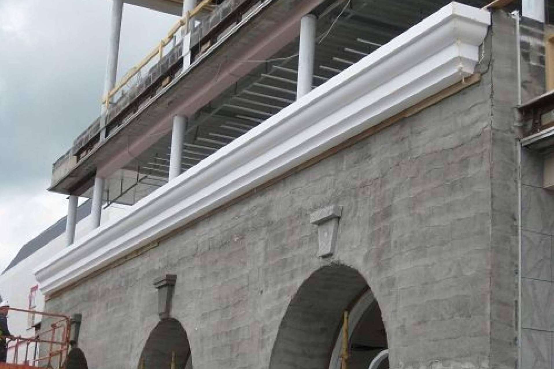 Sumiseran, especialistas en cornisas exteriores