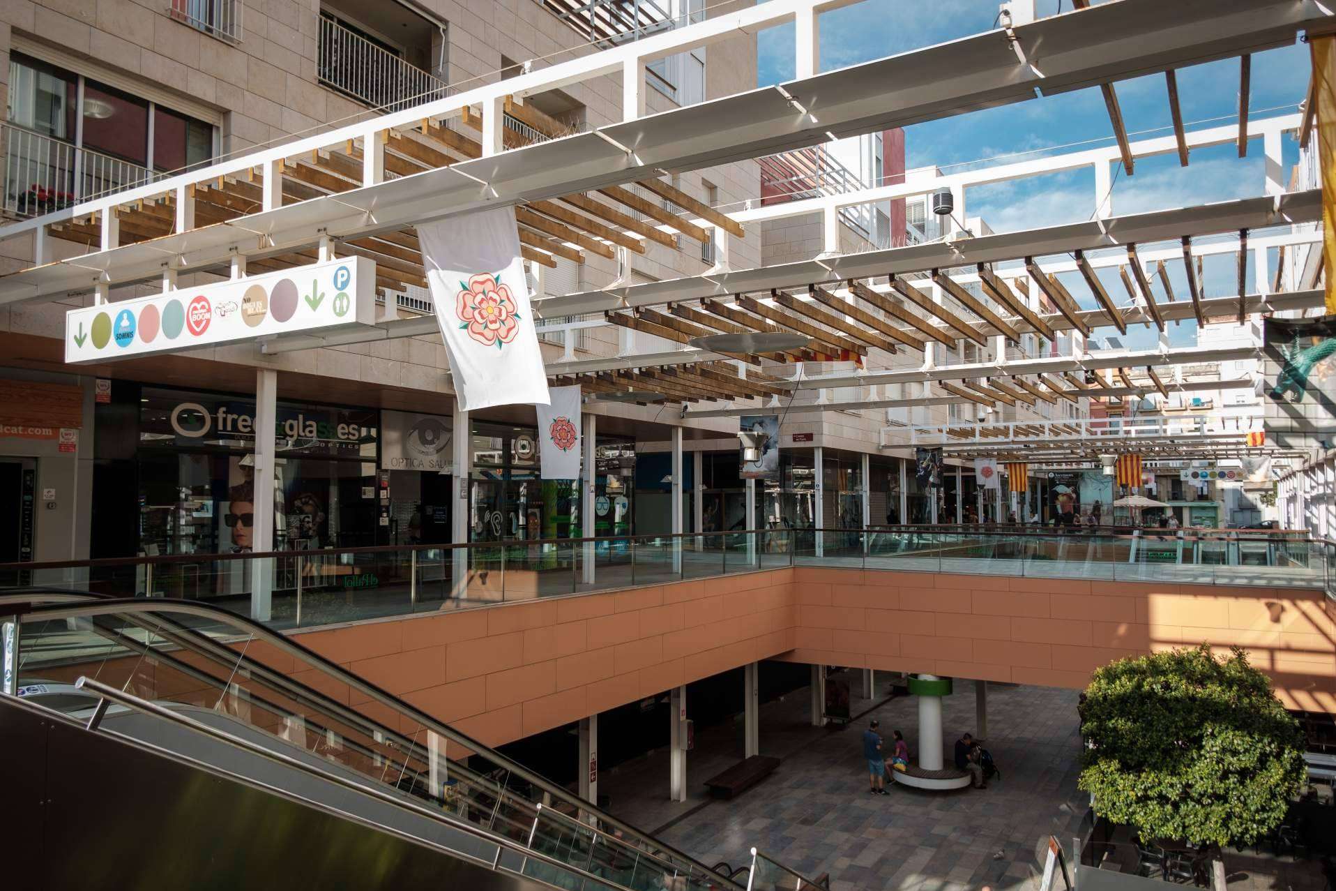 El Paseo Comercial de El Pallol se vuelve más solidario gracias a los reusenses