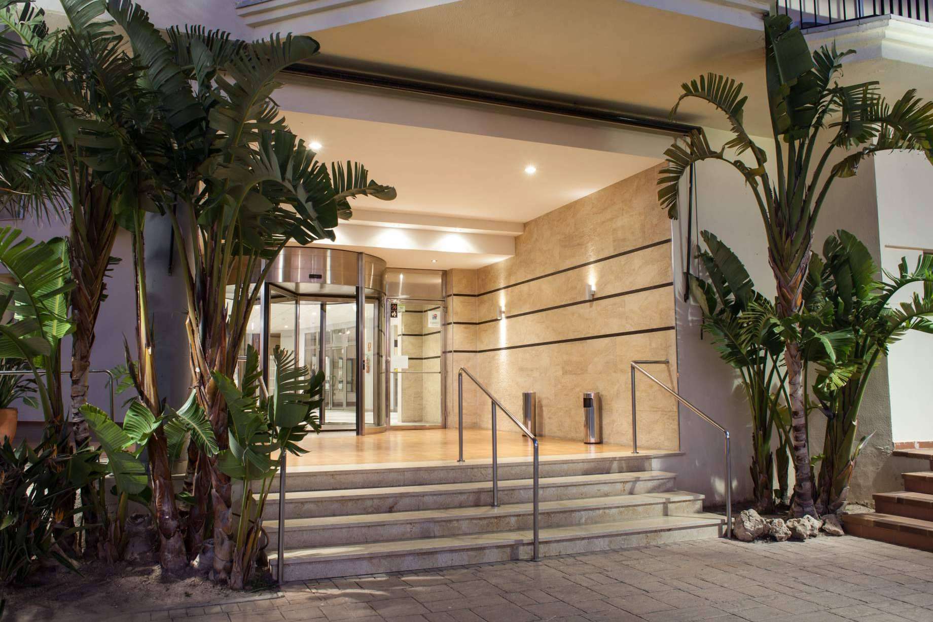 Valhotel RTL El Puig, la residencia de tiempo libre cerca de Valencia que se encuentra en primera línea del mar Mediterráneo