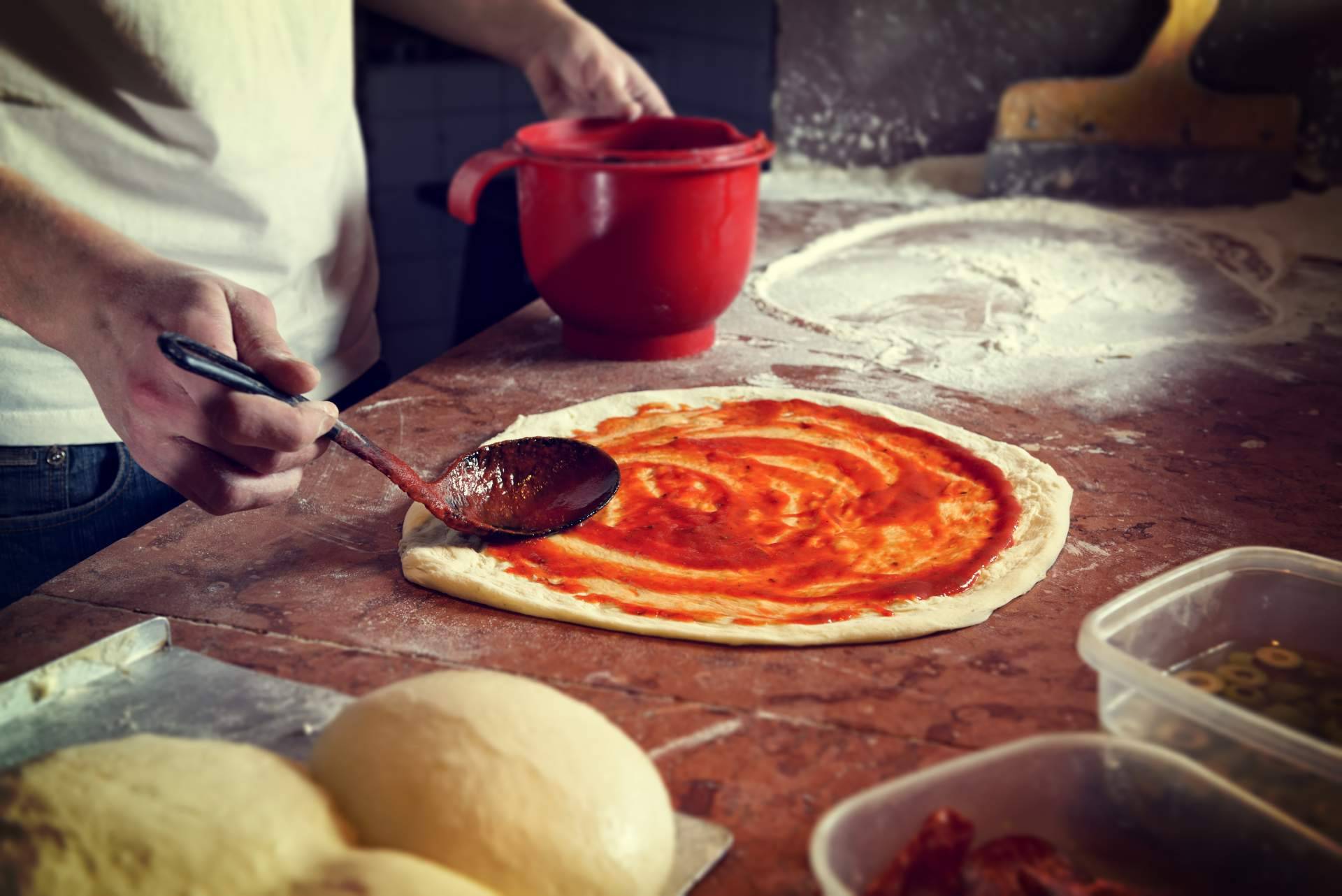 Conseguir una licencia de actividad pizzería para abrir el negocio cuanto antes, con Projectum.es