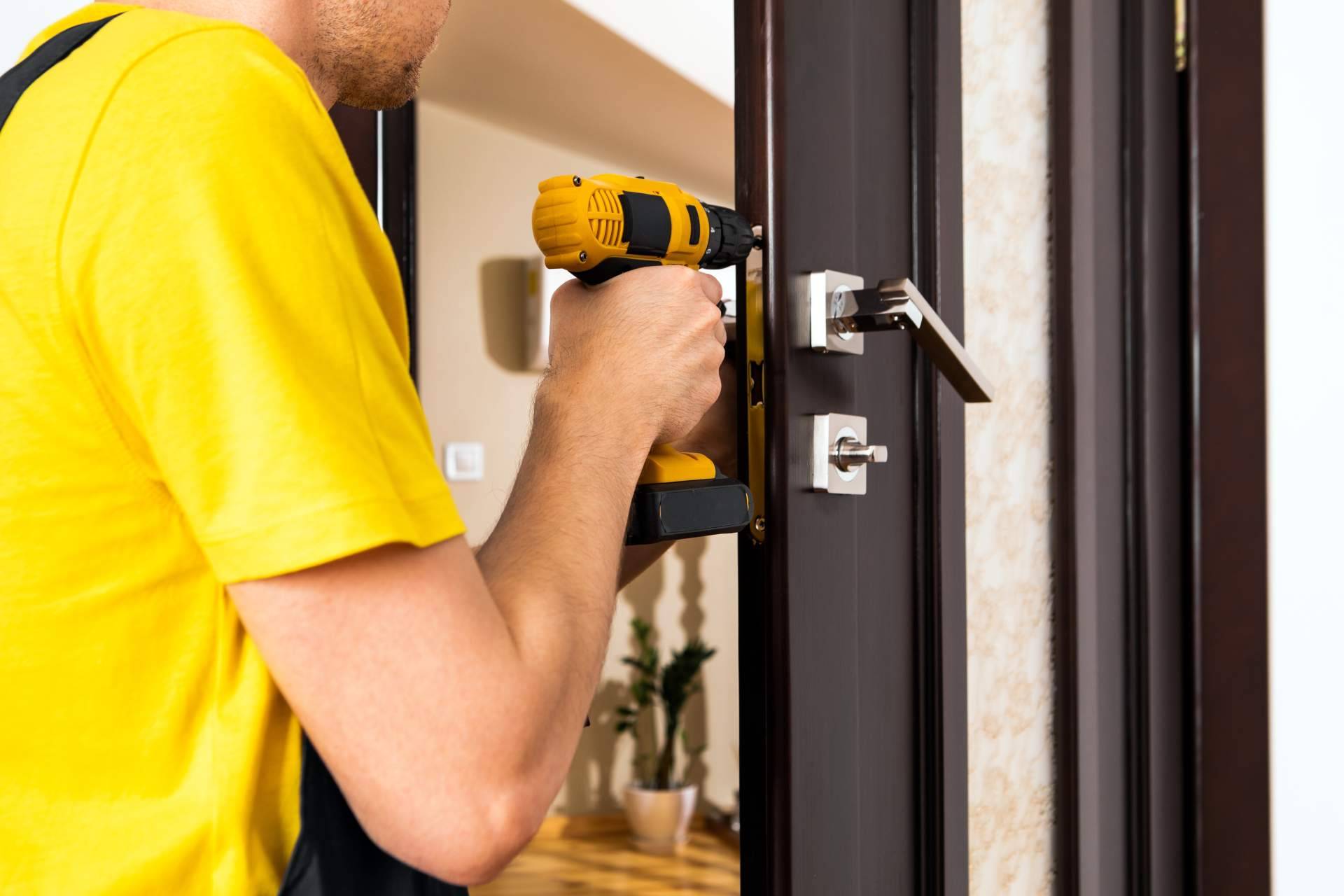 Contar con cerrajeros 24h en Marbella, con Reparar tu Casa