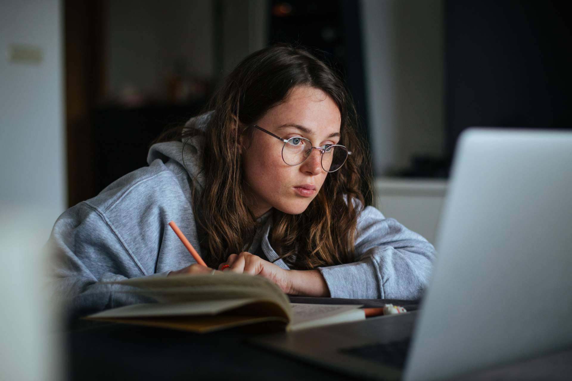 Servicios Profesionales Online, una aplicación sin límites que ofrece desde clases de matemáticas hasta de guitarra