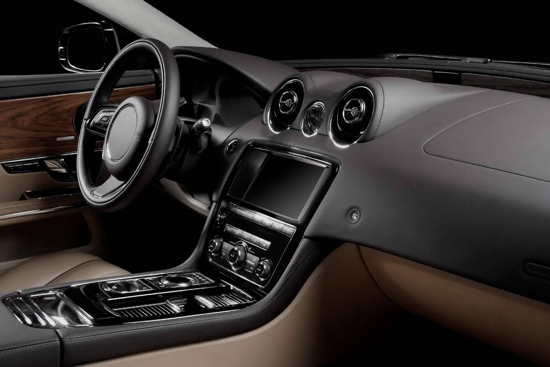 ¿Por qué comprar coche de lujo con Radikal Cars?