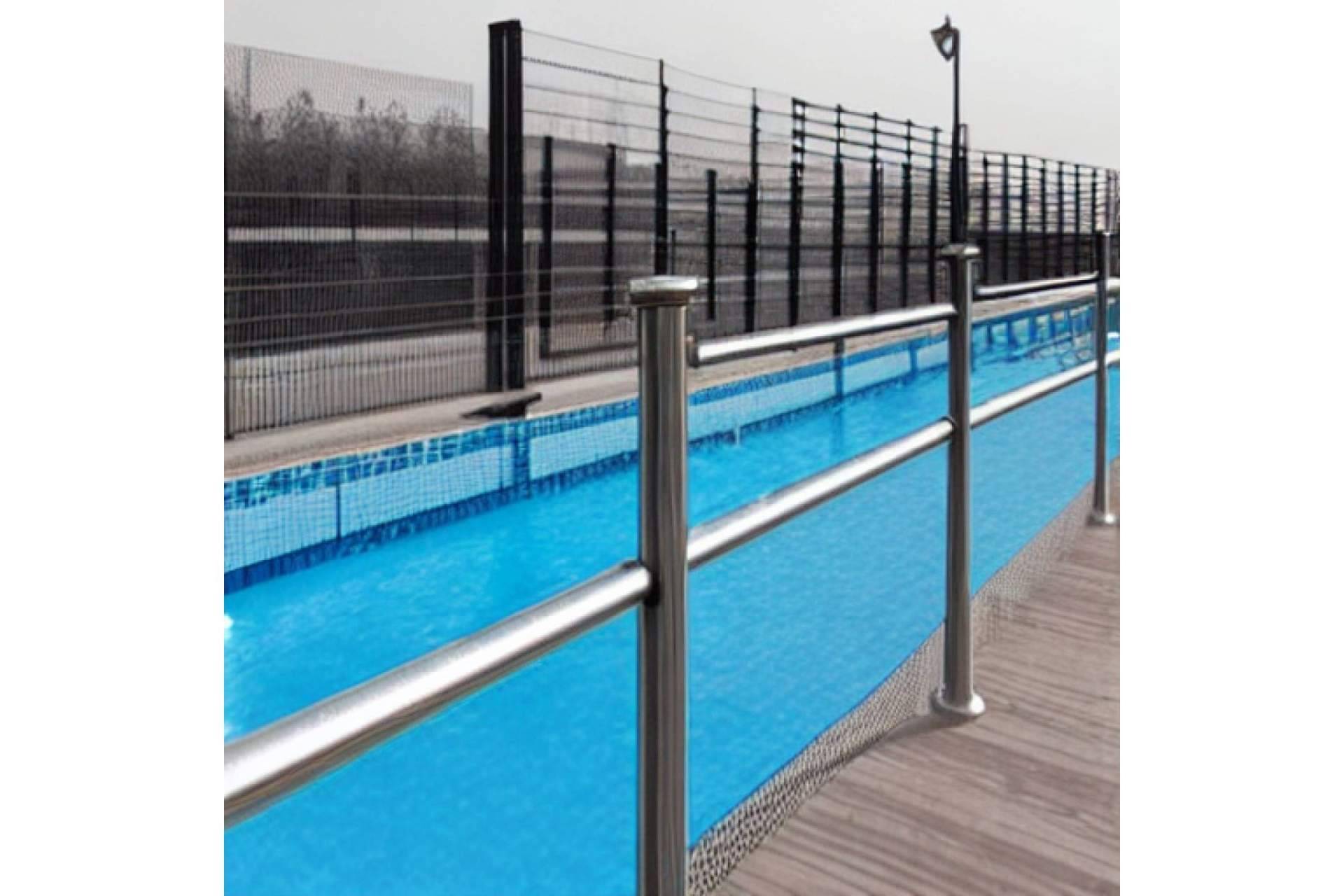 Las vallas de piscina son clave para la seguridad de los miembros del hogar, por Barmet