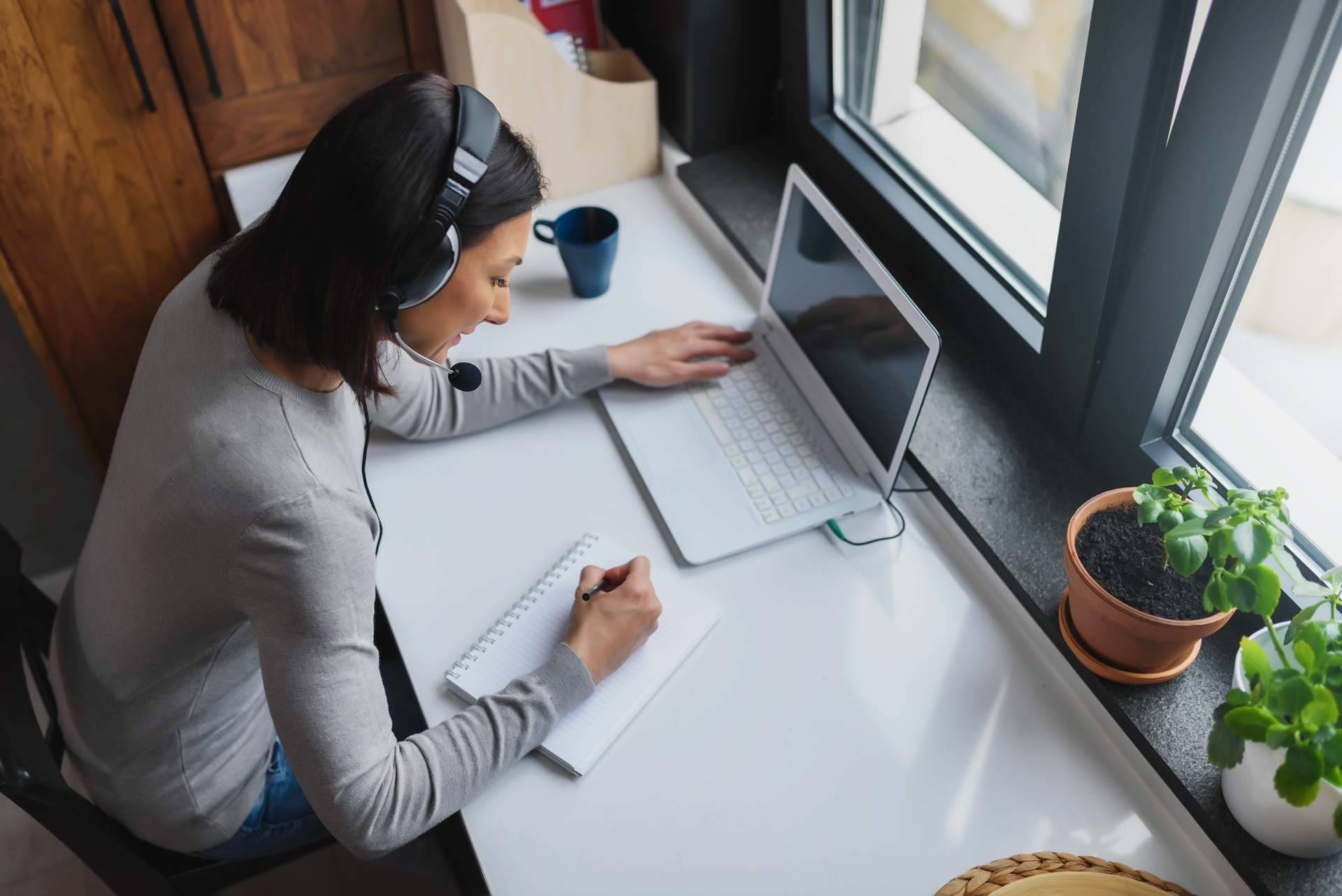 ¿Cómo aprender idiomas online desde casa? Euroidiomas