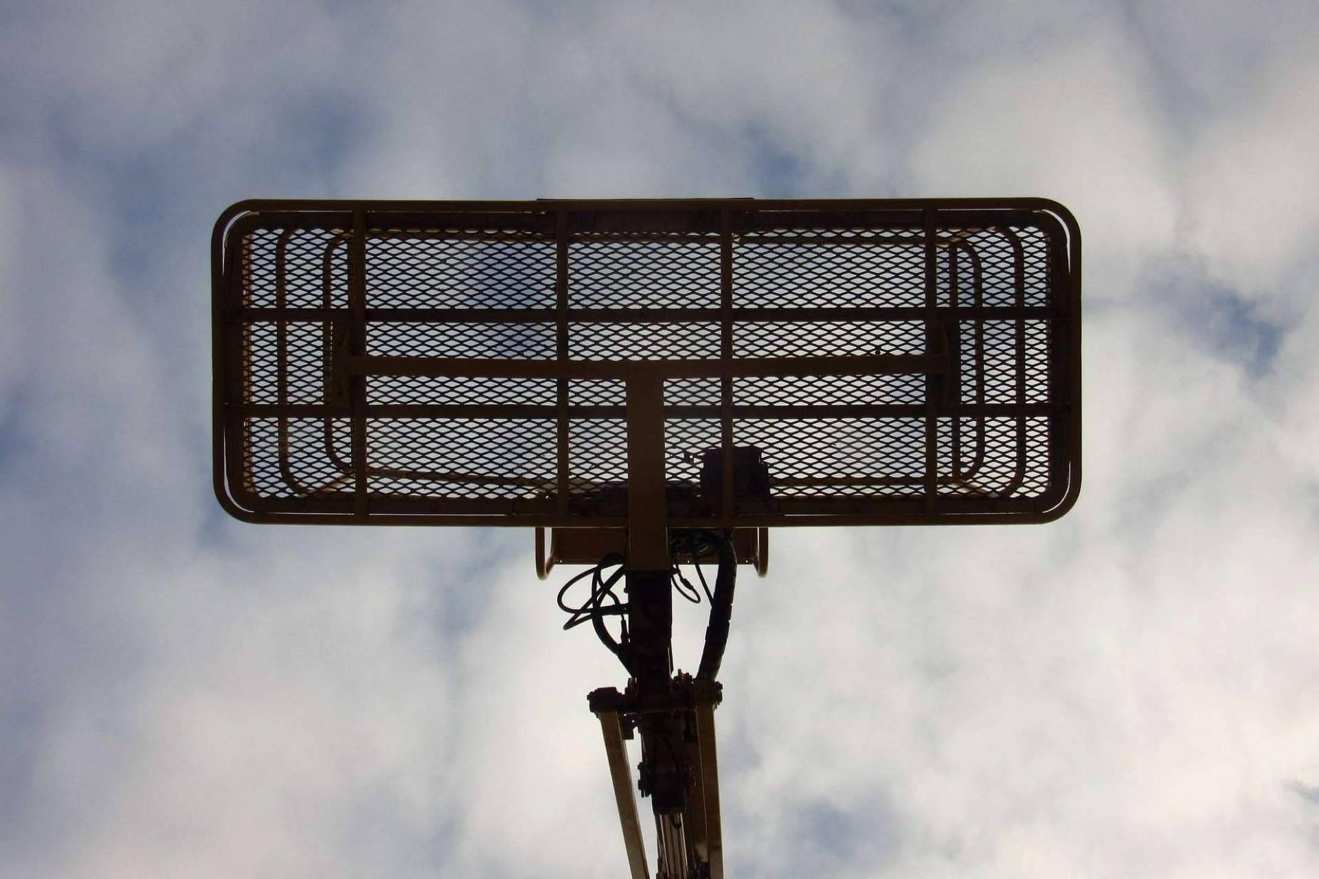 Cuáles son los beneficios de alquilar plataformas elevadoras con Equipzilla