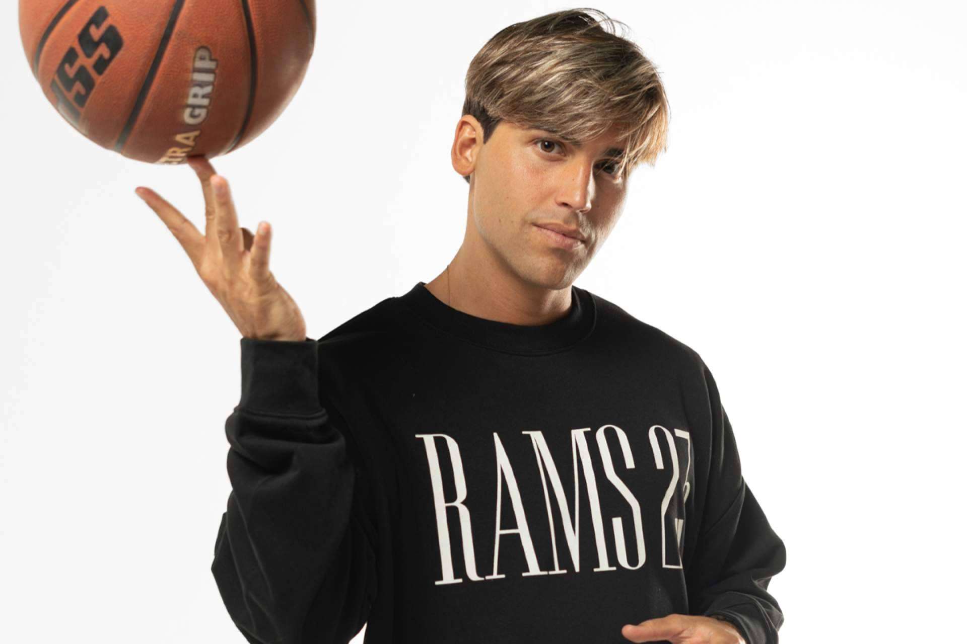 Vestir siguiendo el oversize style, con las prendas de Rams 23