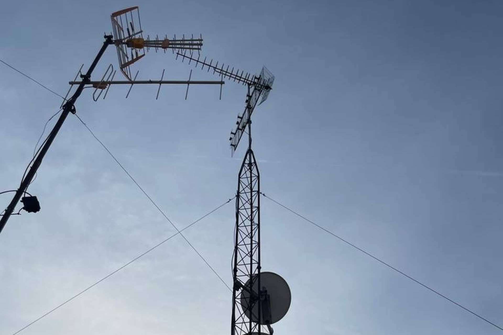 Antenistas Valencia de Savelec para la ampliación de señal de teléfono móvil